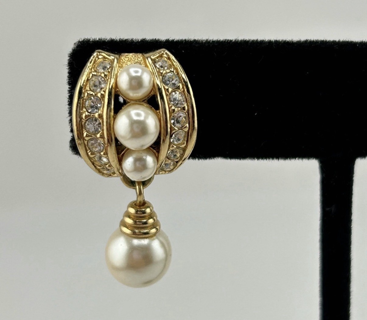 Signed Christian Dior Faux Pearl Rhinestone Gold Tone Clip On Earrings Old Stock