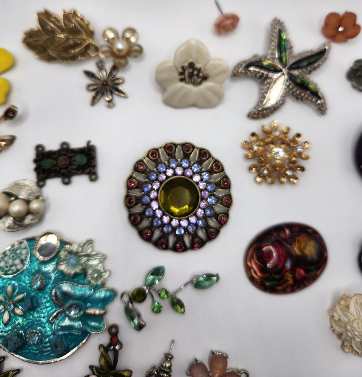 Flower Craft Jewelry Pieces Junk Drawer 30 Different Pieces