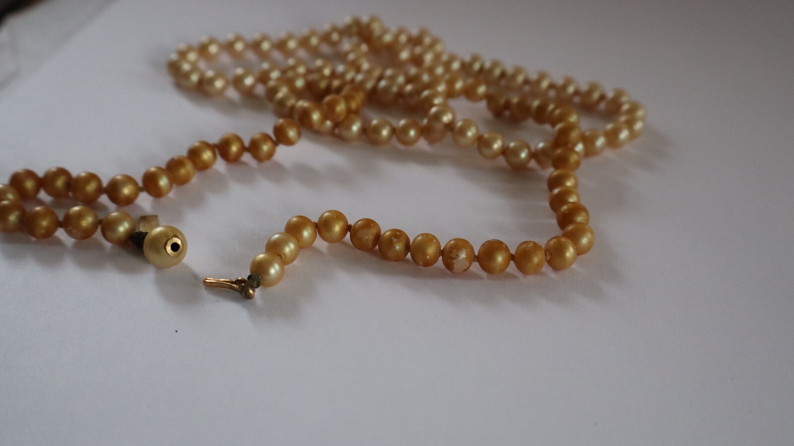 Vintage PEARL NECKLACE STORAGE AUCTION FIND LOT 13 MARVELLA K