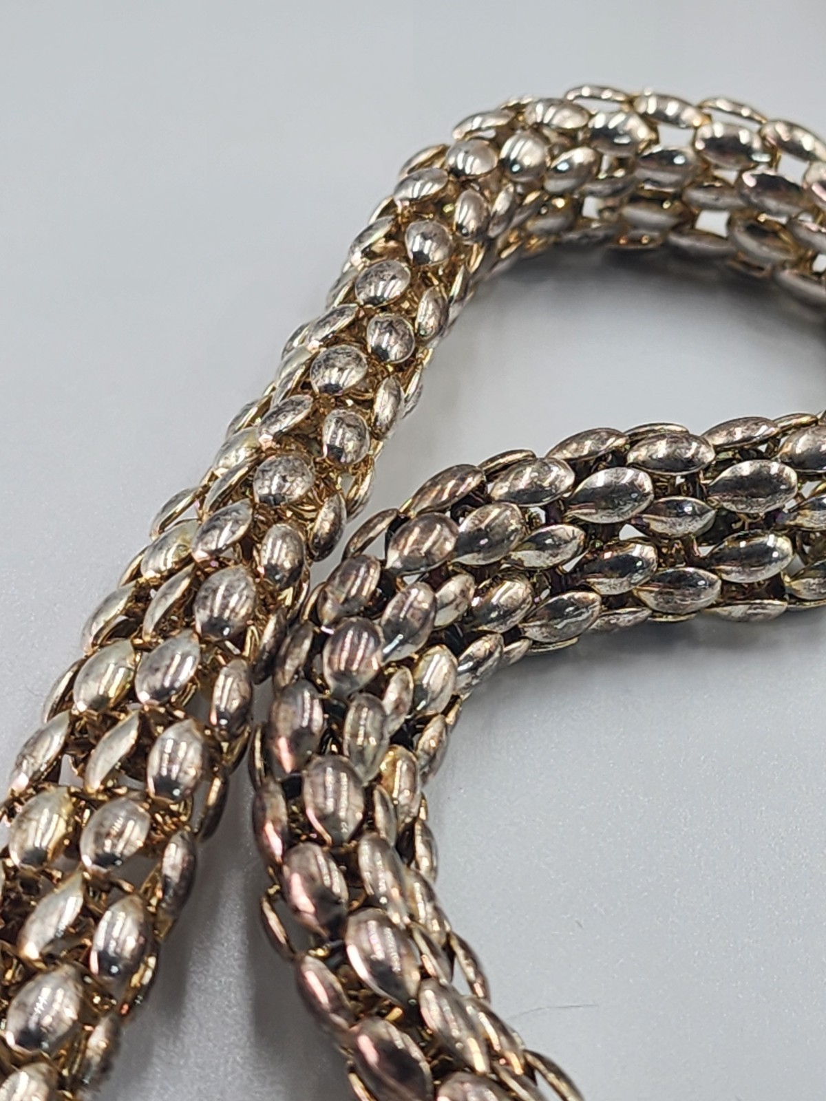 Vintage Popcorn Mesh Snake Scale Chain Necklace 17” Magnetic Front Clasp Read