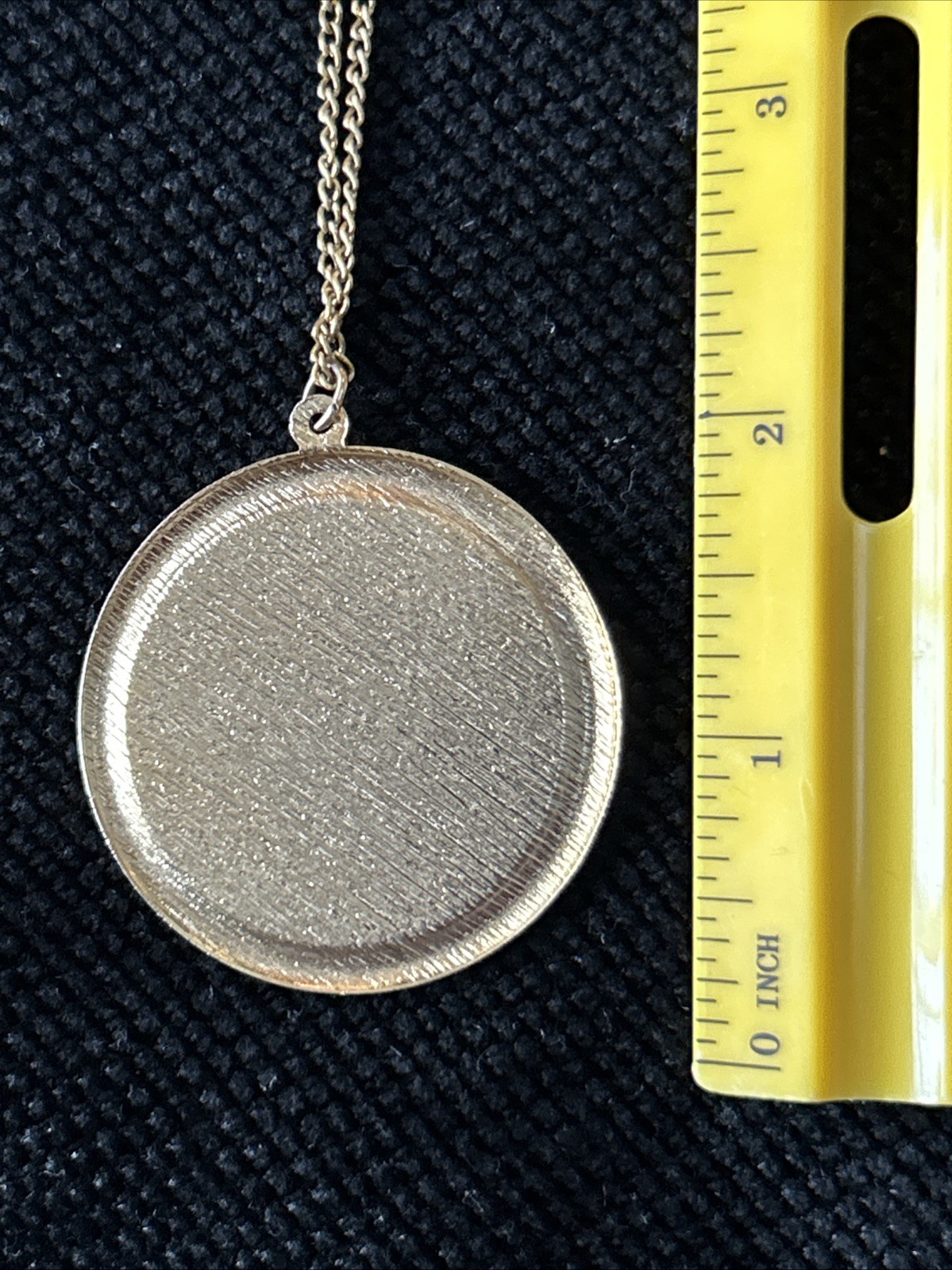 VINTAGE 1971 Fran Moore Moppetts Best Friends Necklace Gold Tone