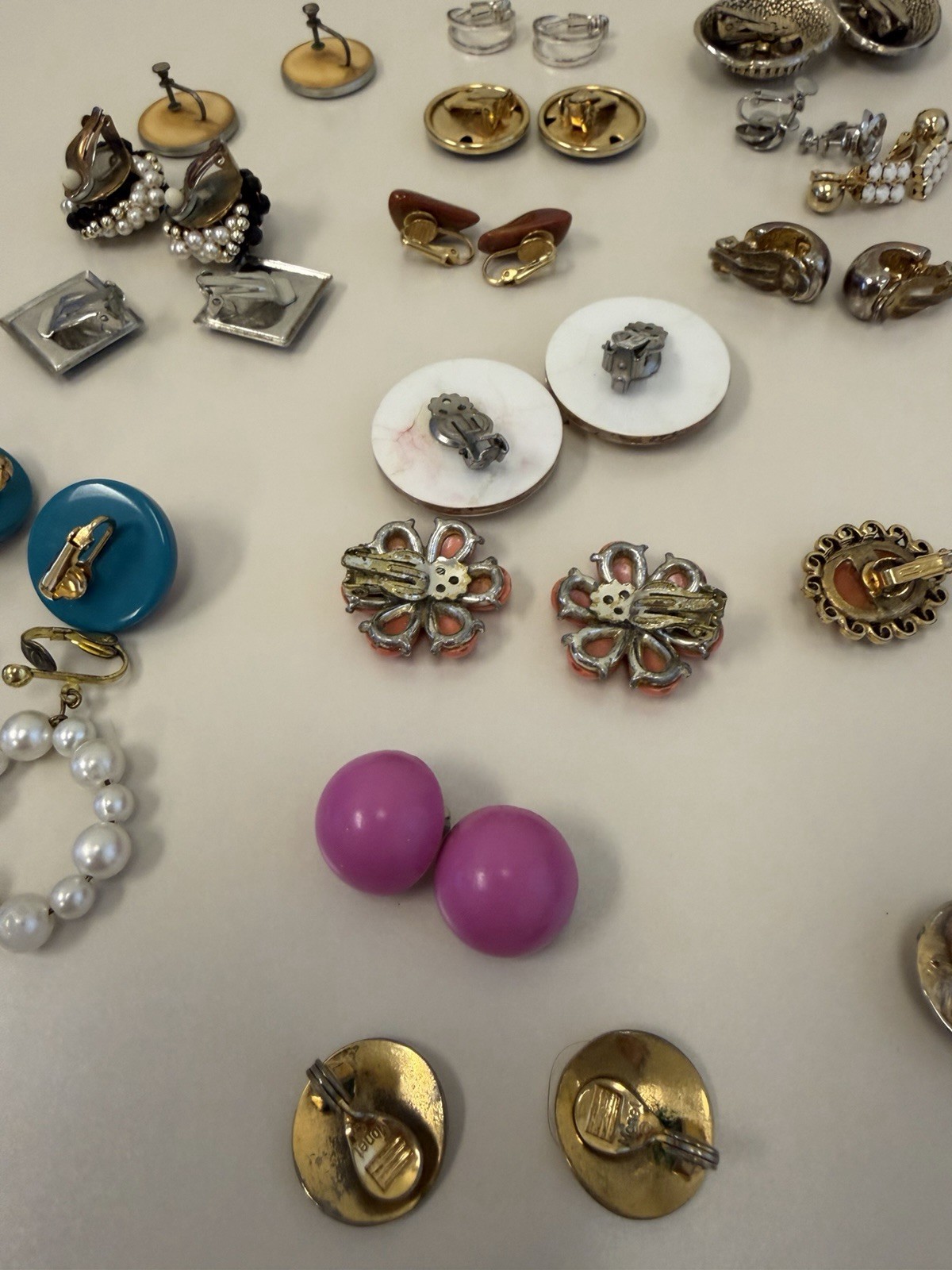 Lot Of Vintage Retro & Modern Clip On Earrings 60s 70s 80s 90s To Now 25 Pairs
