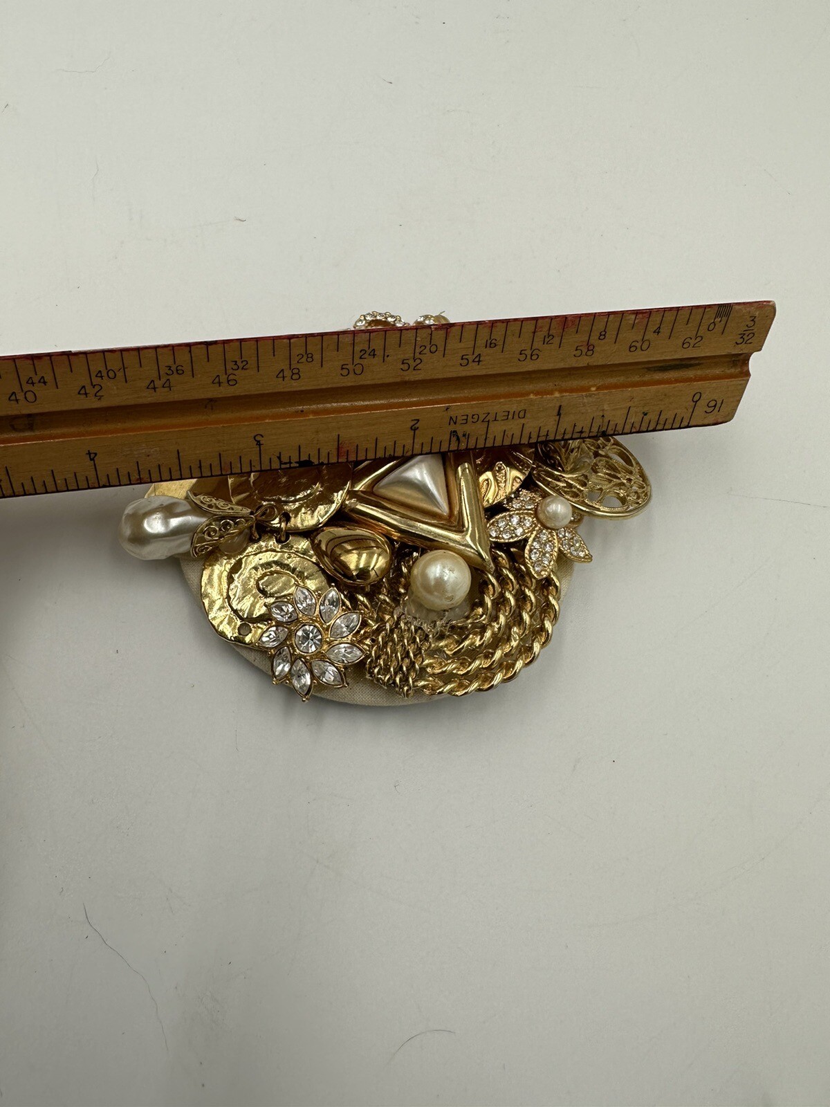 VTG 60’s-80’s Handmade Brooch Retro Art Deco Statement Piece Pearls & Gold 4″