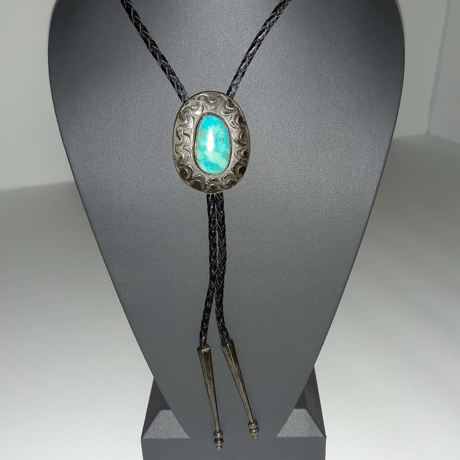 Vtg Bennett Pat Pend Bolo Tie Slide Turquoise Silver Black Leather Cord L 18″