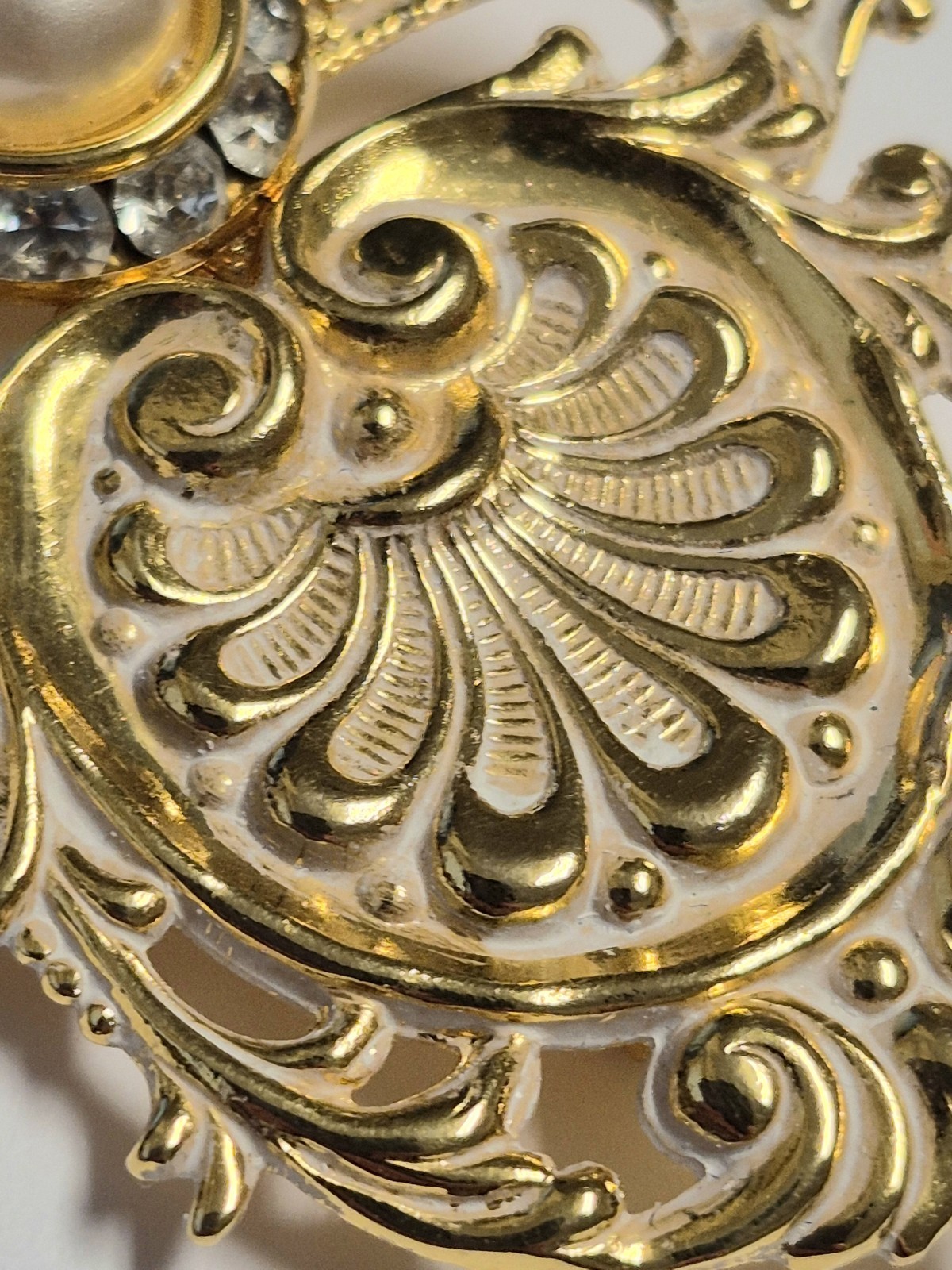 Vintage Angel Brooch Signed Jane Davis 1999 Angels of Love Gold Tone Art Nouveau