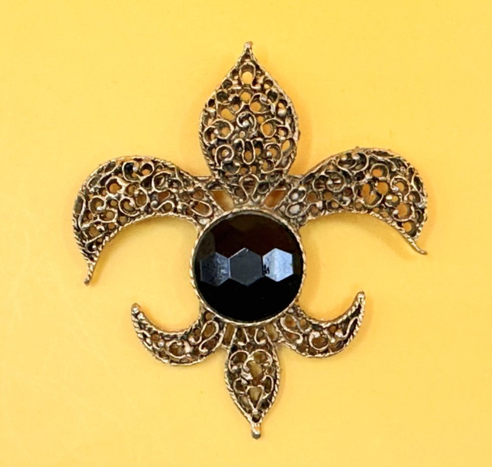 Gold Tone & Black Faceted Acrylic Stone Fleur De Lis Brooch Vintage