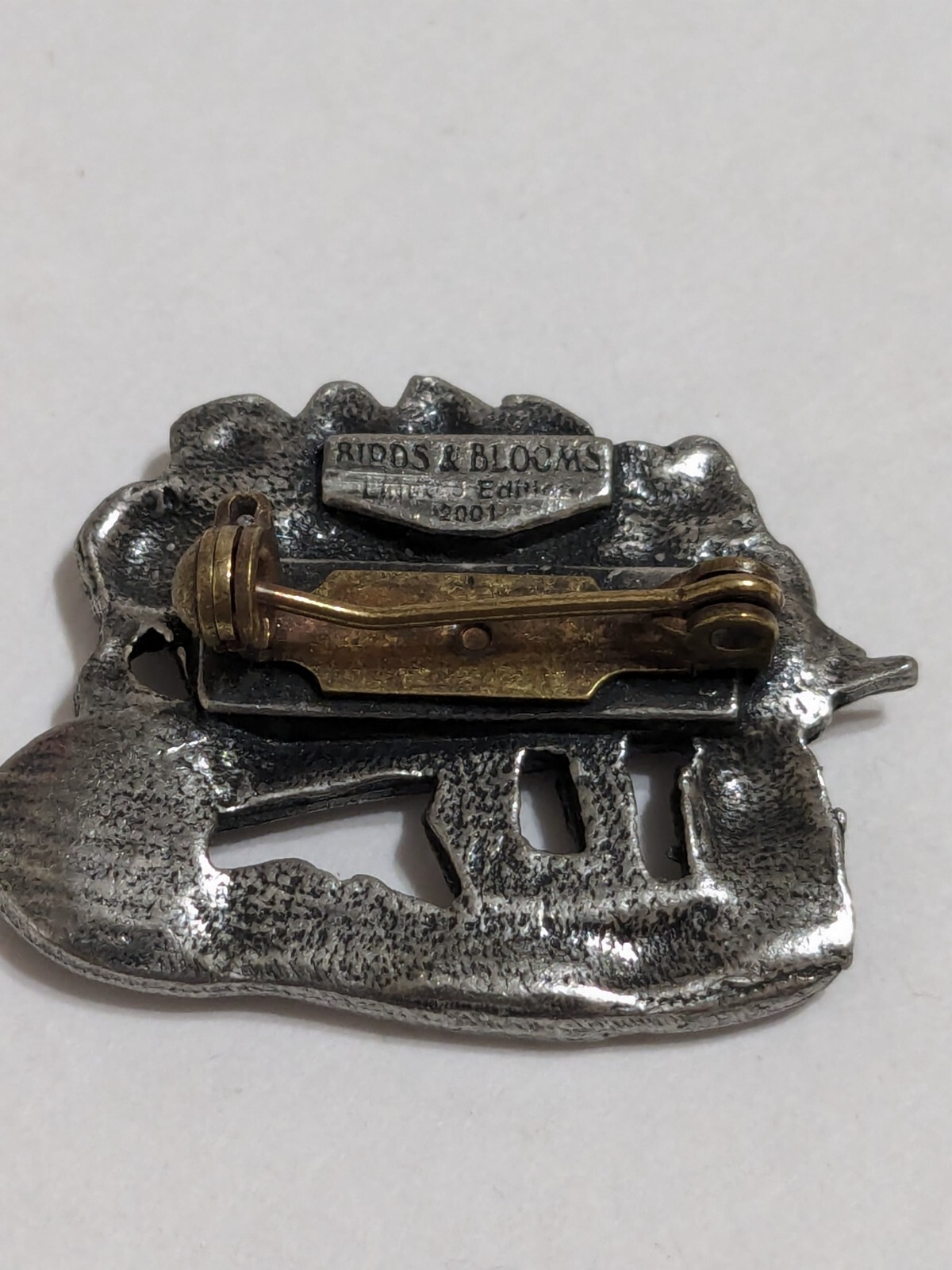 Birds & Blooms Limited Edition 2001 Pewter Wheelbarrow & Flowers Brooch/Pin. 1″.