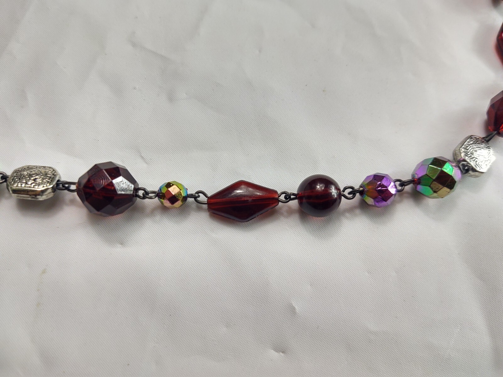 Vtg Beaded Necklace Silver Tone Clasp Red Iridescent Ornate Silver Tone Beads