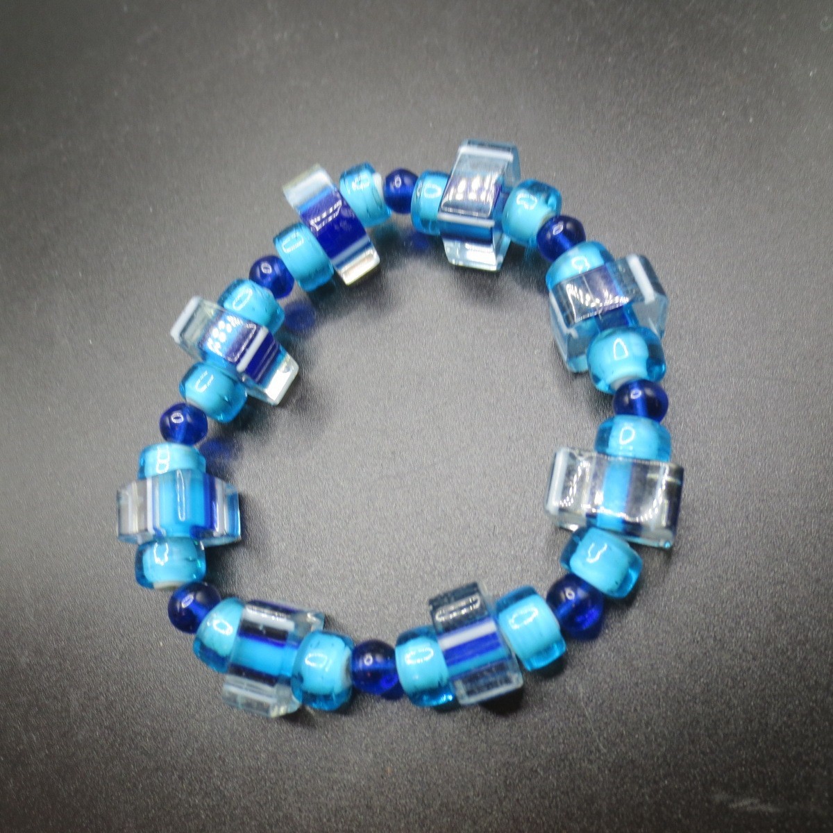 Vtg Striped Square & Small Round Blue Glass Beads Stretch Bracelet Boho