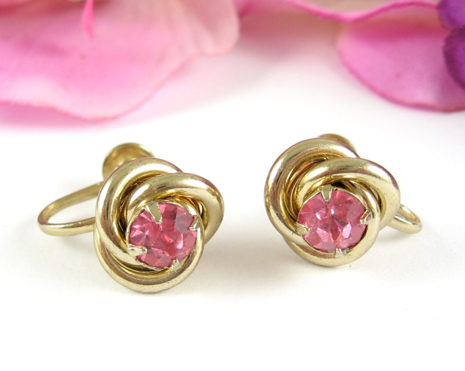 CORO Pink Rhinestone Vintage Screw Back EARRINGS Love Knot Goldtone 1/2″