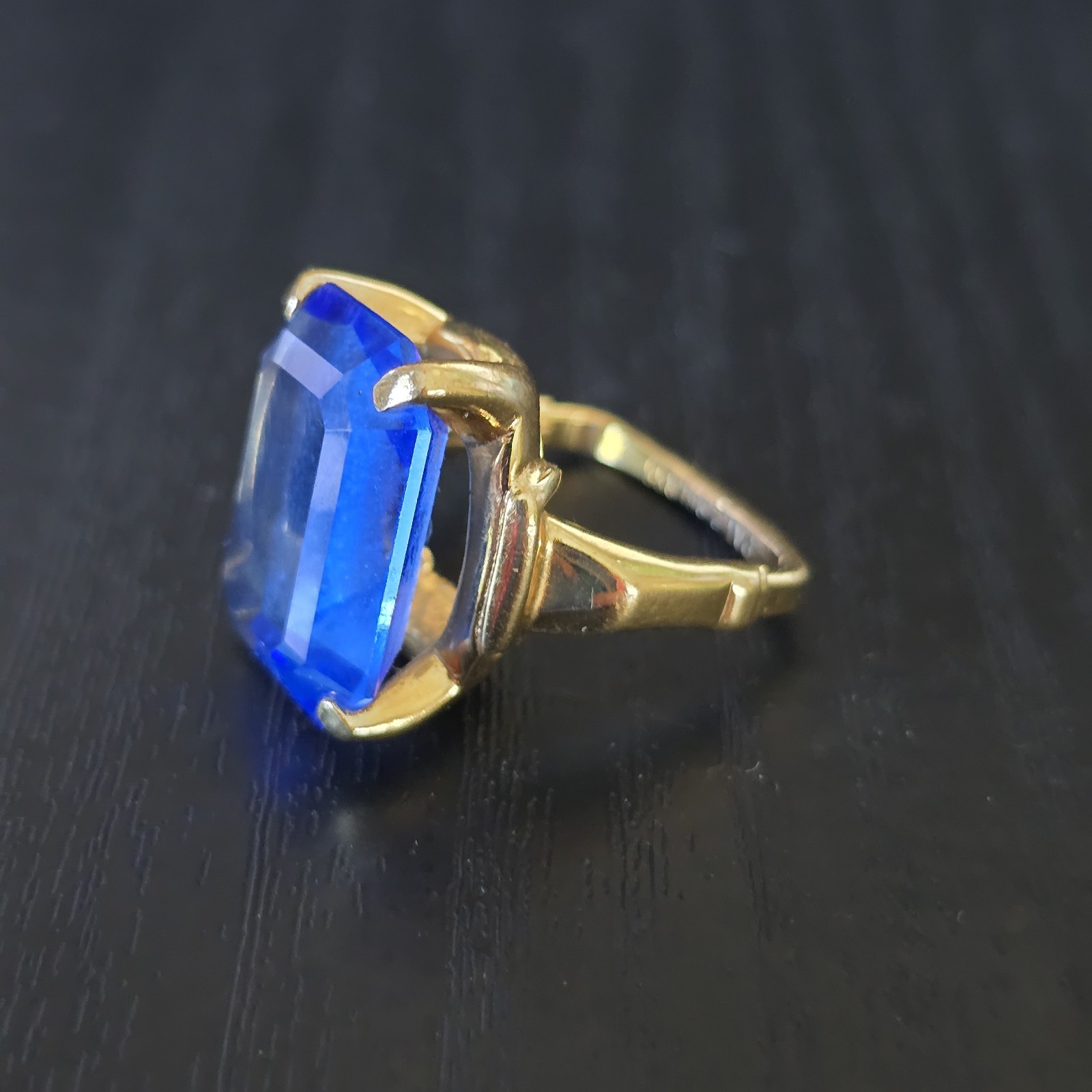 Vintage VENDOME Adjustable Ring Blue Emerald Cut Crystal Cocktail Gold