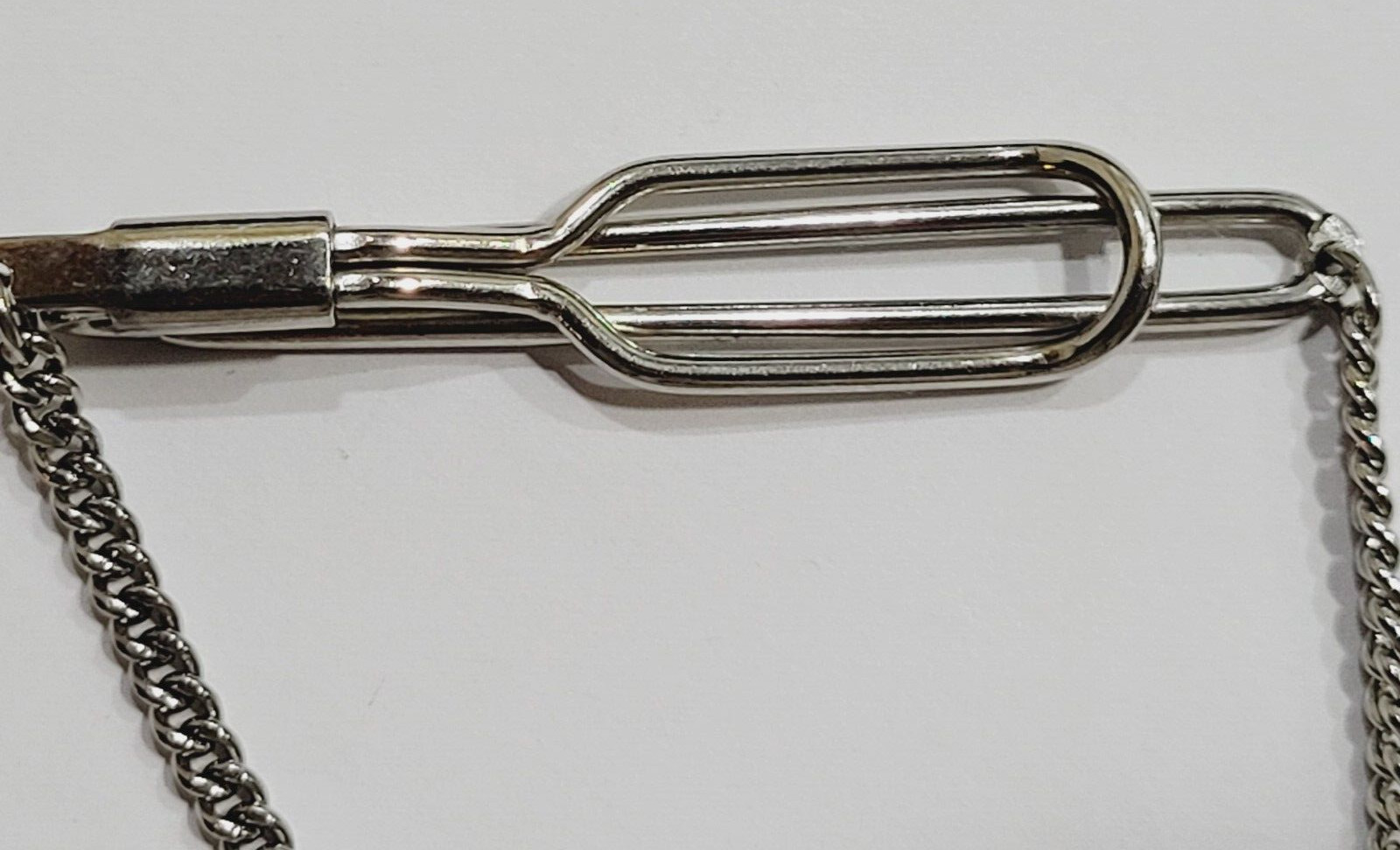 Agate Oval Cabochon Brown Shades Silver Tone Fancy Tie Bar Clip Clasp with Chain