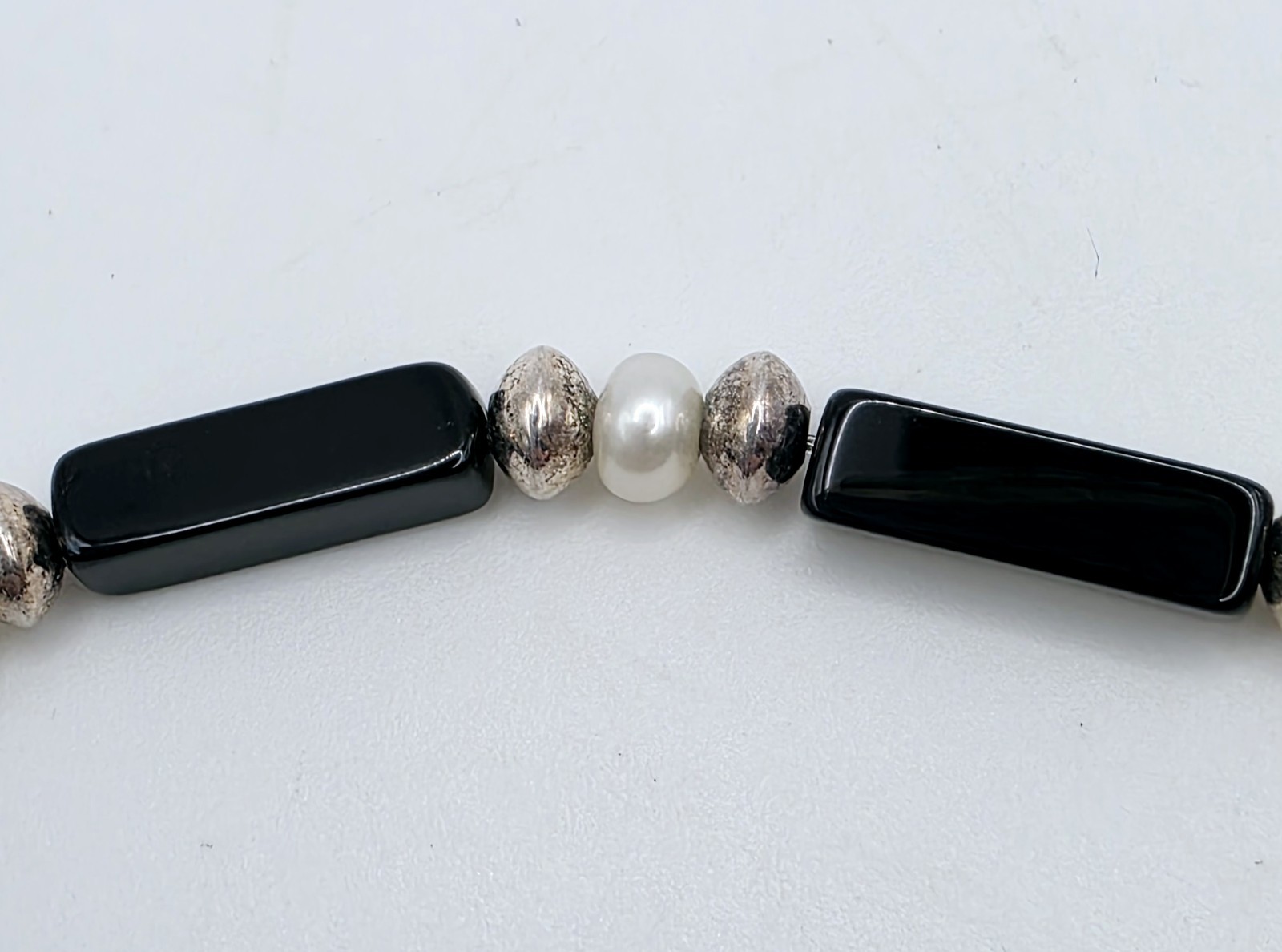 Vintage 925 Sterling Silver Double Strand Black Onyx Genuine Pearl Necklace 18″