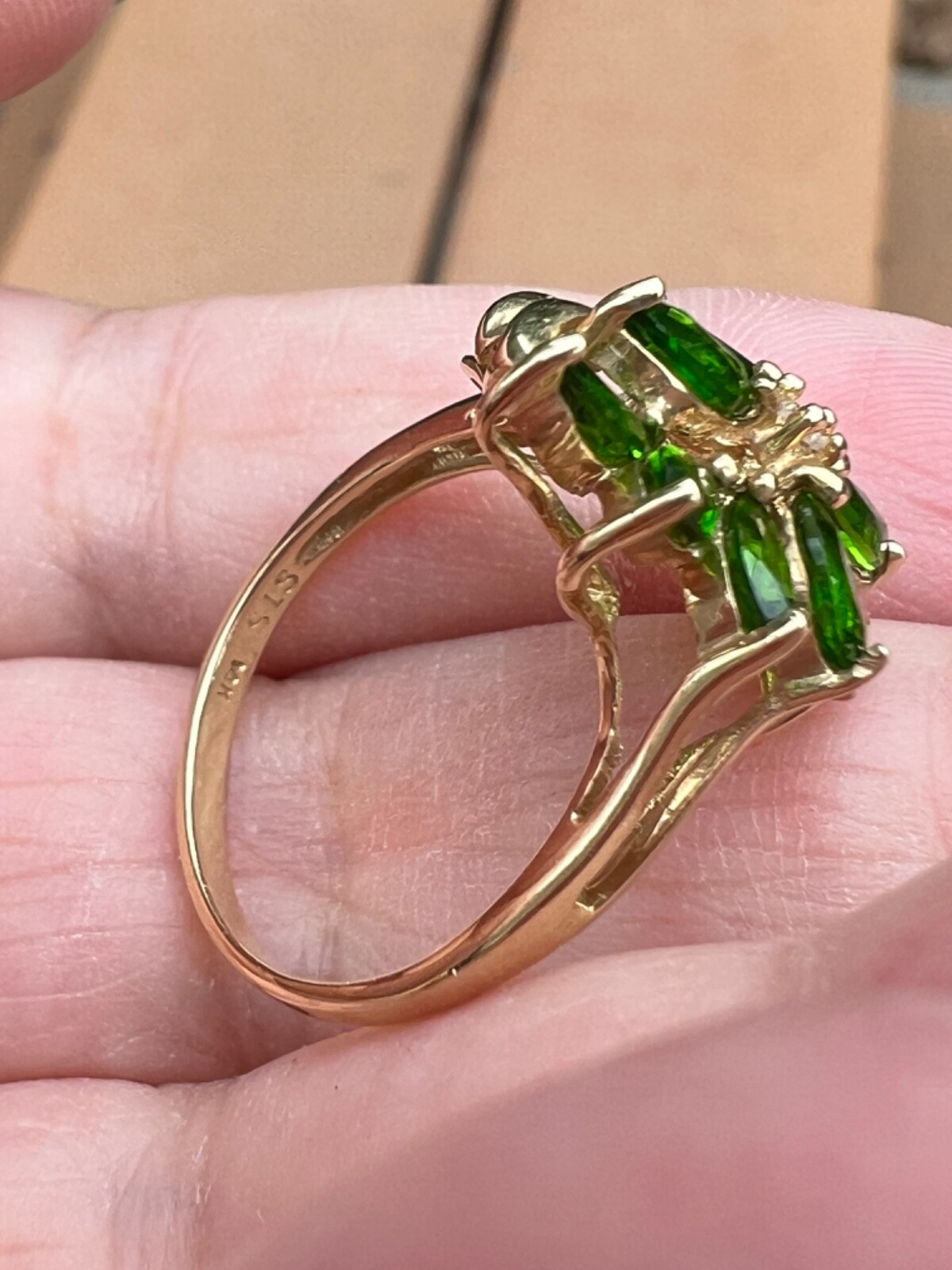 VINTAGE 14K YELLOW GOLD VIVID GREEN CHROME DIOPSIDE DIAMOND COCKTAIL RING