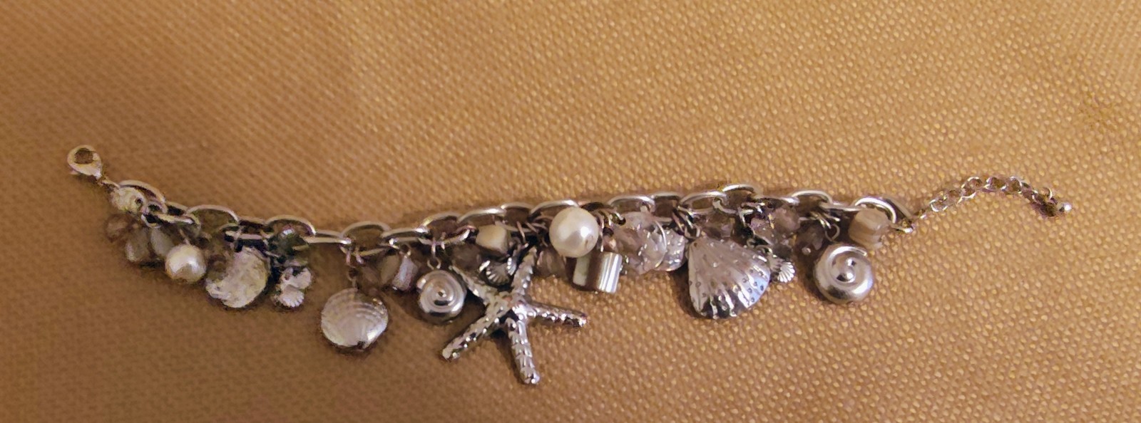 Vintage Charm Bracelet Sea Shells Starfish Silver tone, faux pearl danglers 9″