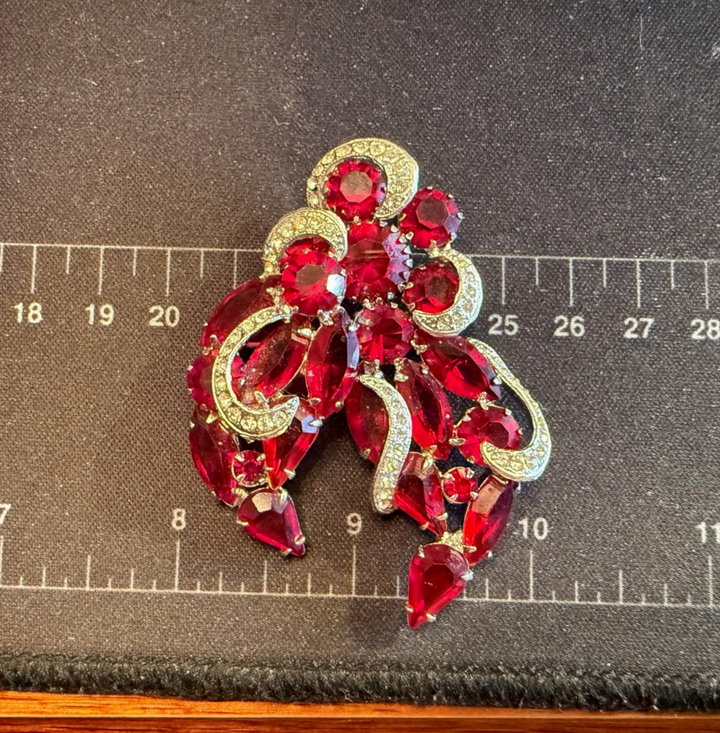 Vintage Mid Century Ruby Red Rhinestone Brooch Rhodium Plated Open Back Unsigned