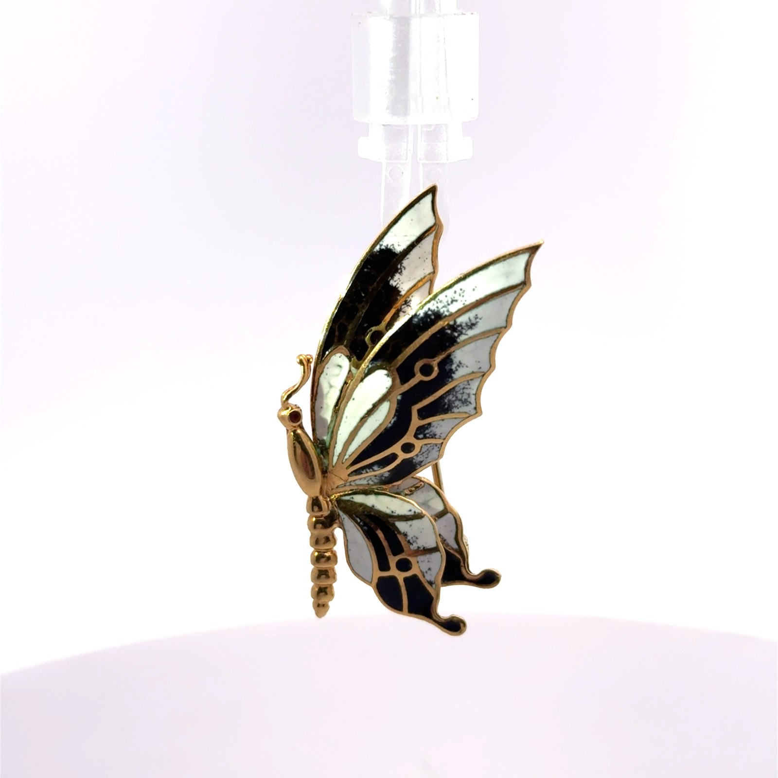 18k Stamped Yellow Gold White & Black Enamel Butterfly Brooch Pin