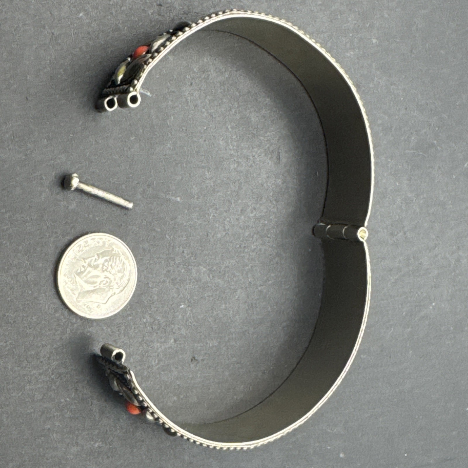 Vintage Silver Toned Hinged Bangle 2.5” Bracelet With Orange Stone 2.5” Opening
