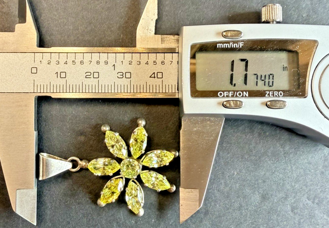 TAXCO STERLING SILVER 925 SPARKLY LOTUS FLOWER PENDANT SIGNED ON BAIL
