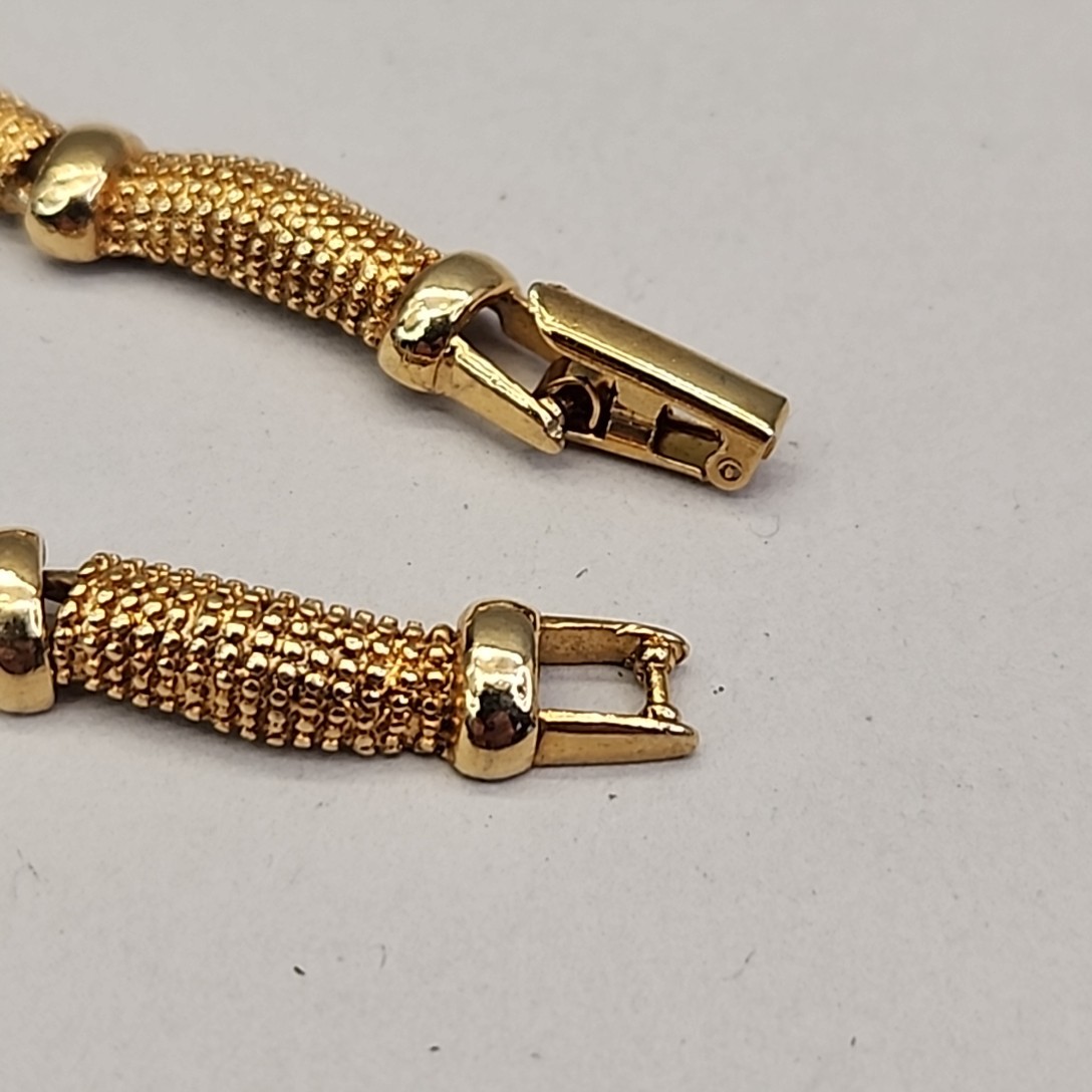 Vintage Avon Necklace Choker Pebbled Gold Tone Links 16.5″