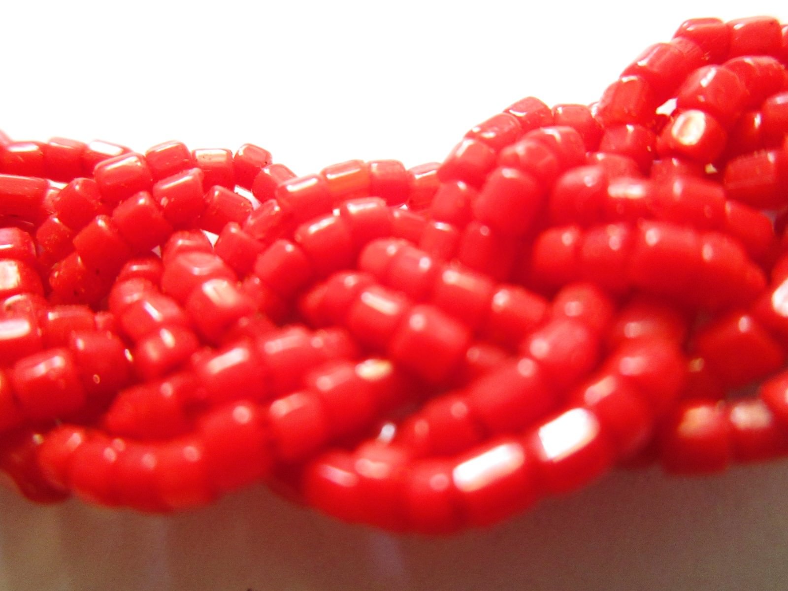 Vintage deco, braided choker red glass sead beads, gorgeous!
