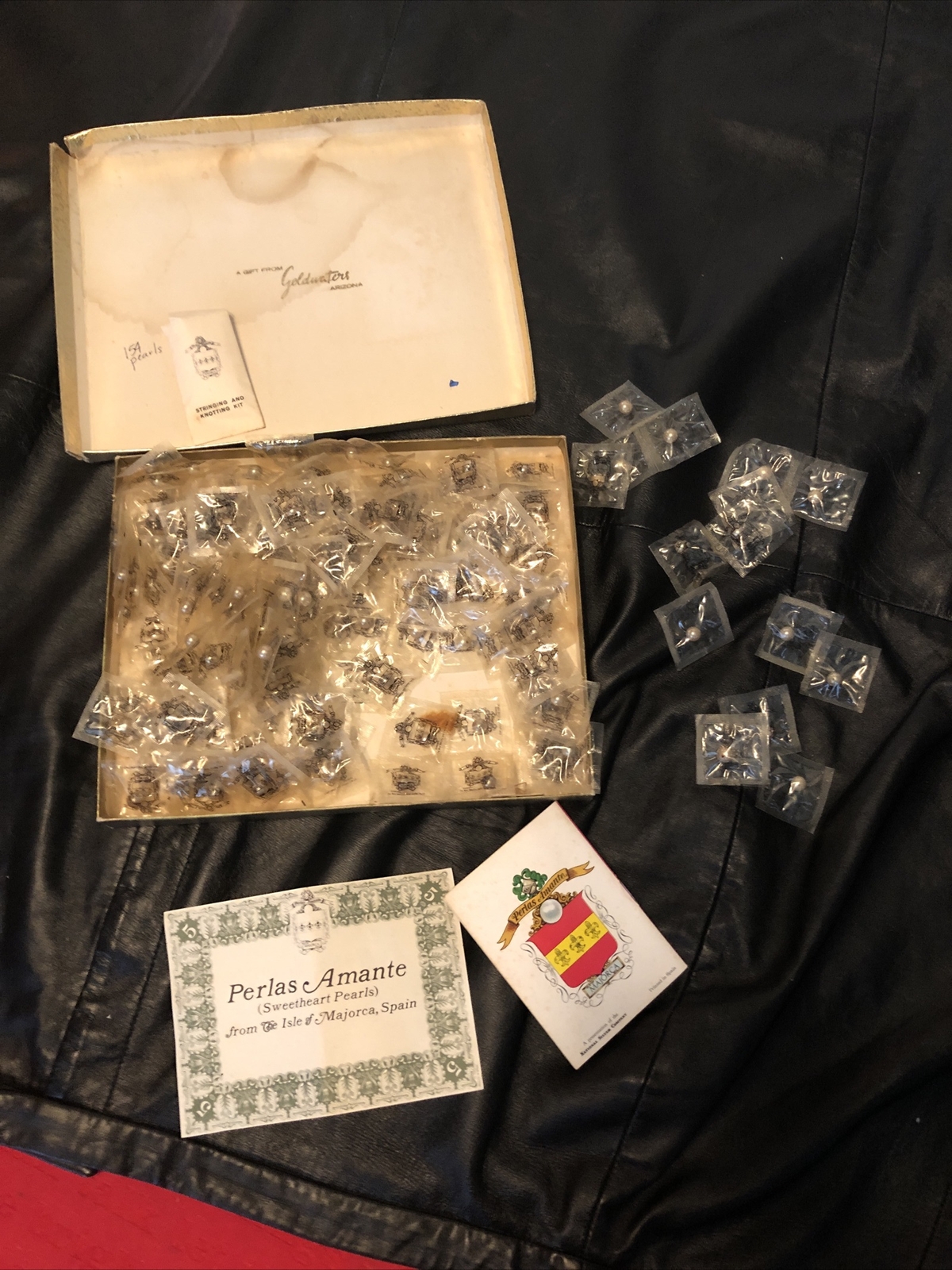 Vintage Pearl necklaces kit, new in packages Instructions Spanish Pearls