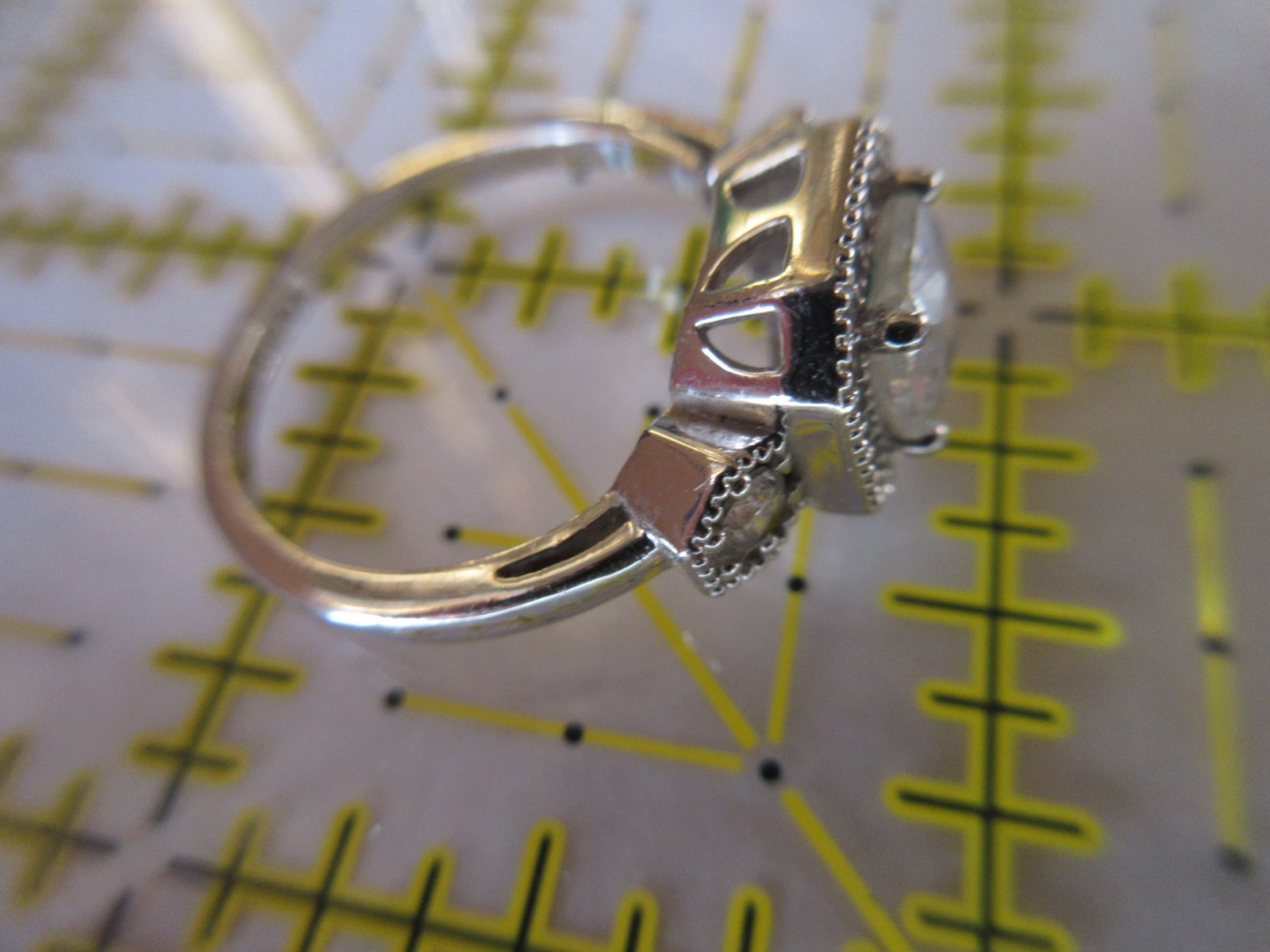 Vintage signed STELLA & DOT Clear Rhinestones Cocktail Ring Size 9