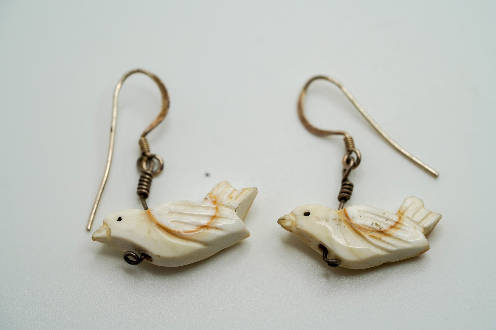 Vintage Carved Bird Shell Sterling Silver Dangle Earrings 3cm EB1