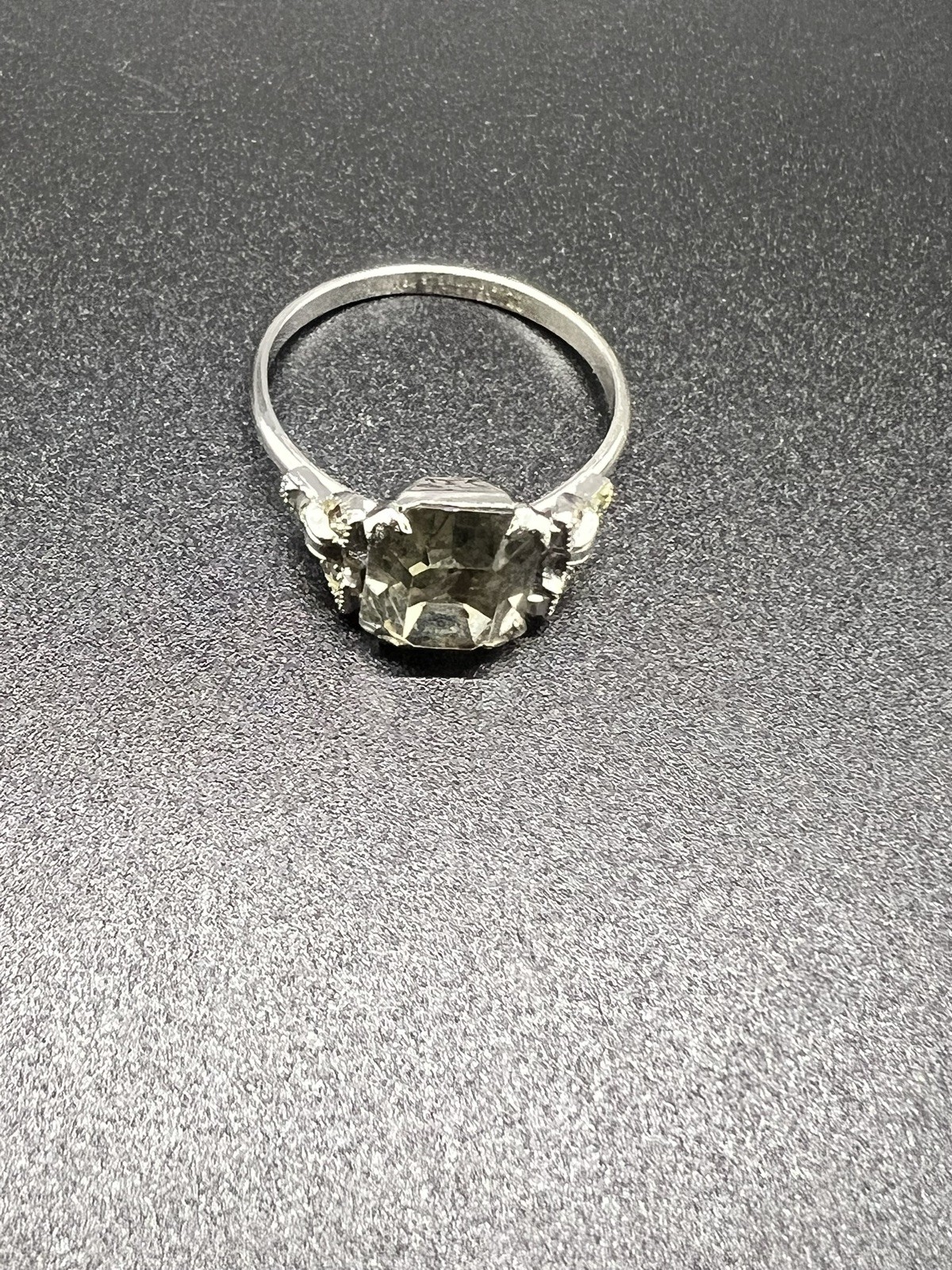 Vintage UNCAS Size 8 Ring Sterling Silver Patent No. 2763140 Smokey Grey Stone