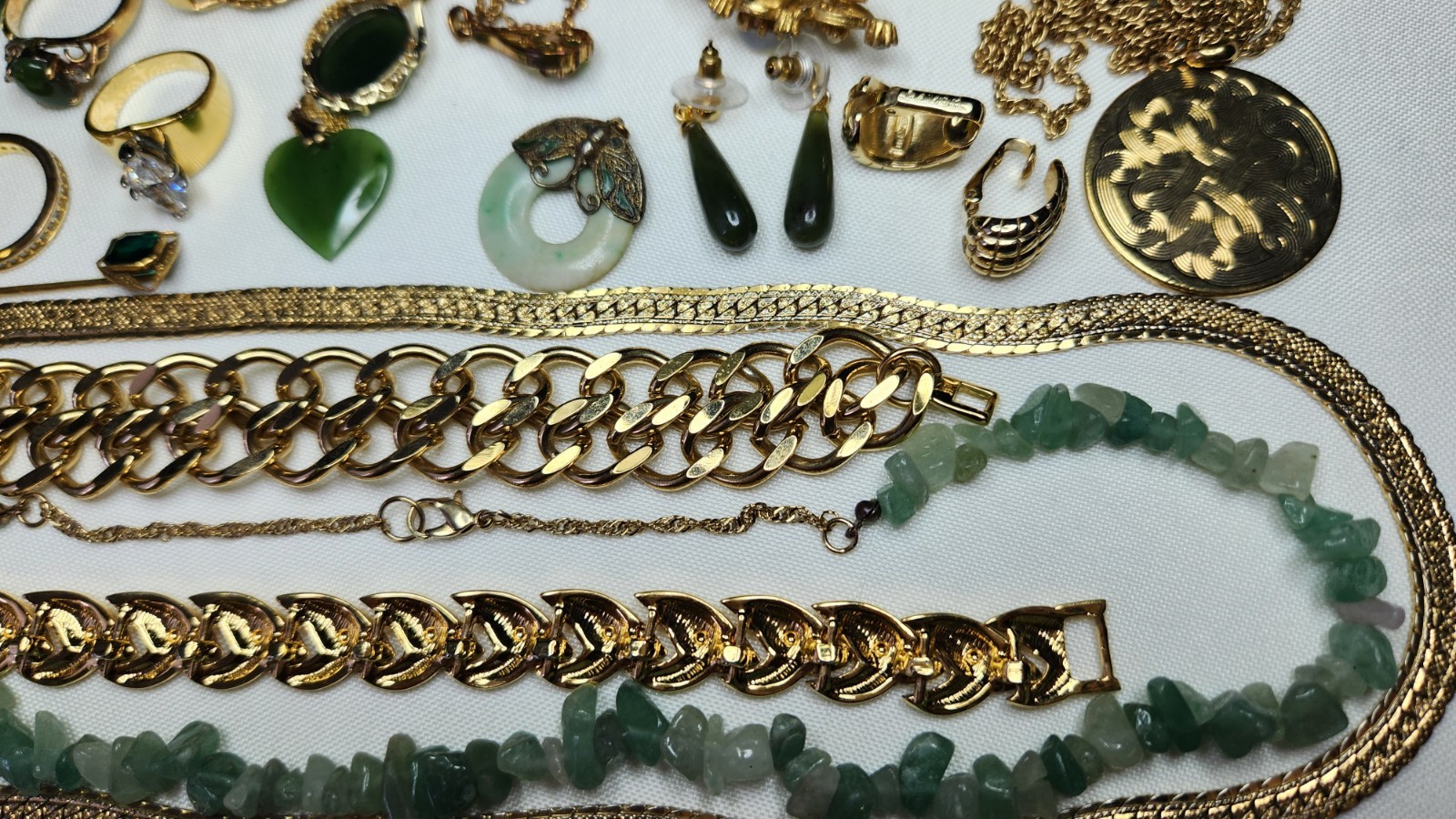 Collection Vintage & Modern Jewelry Green Goldtone Jade