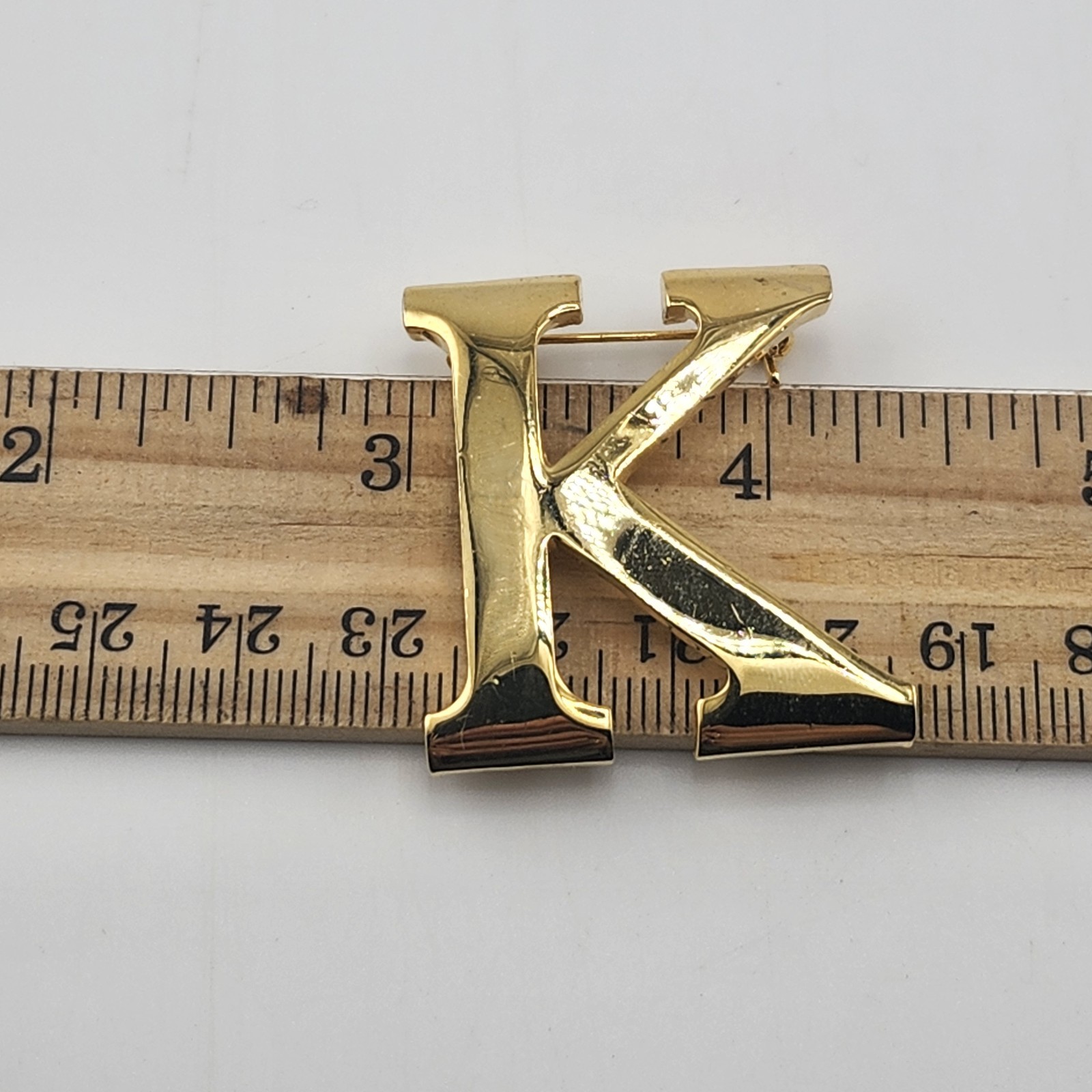 Vintage Anne Klein Signed Gold Tone Initial Letter P Brooch Monogram