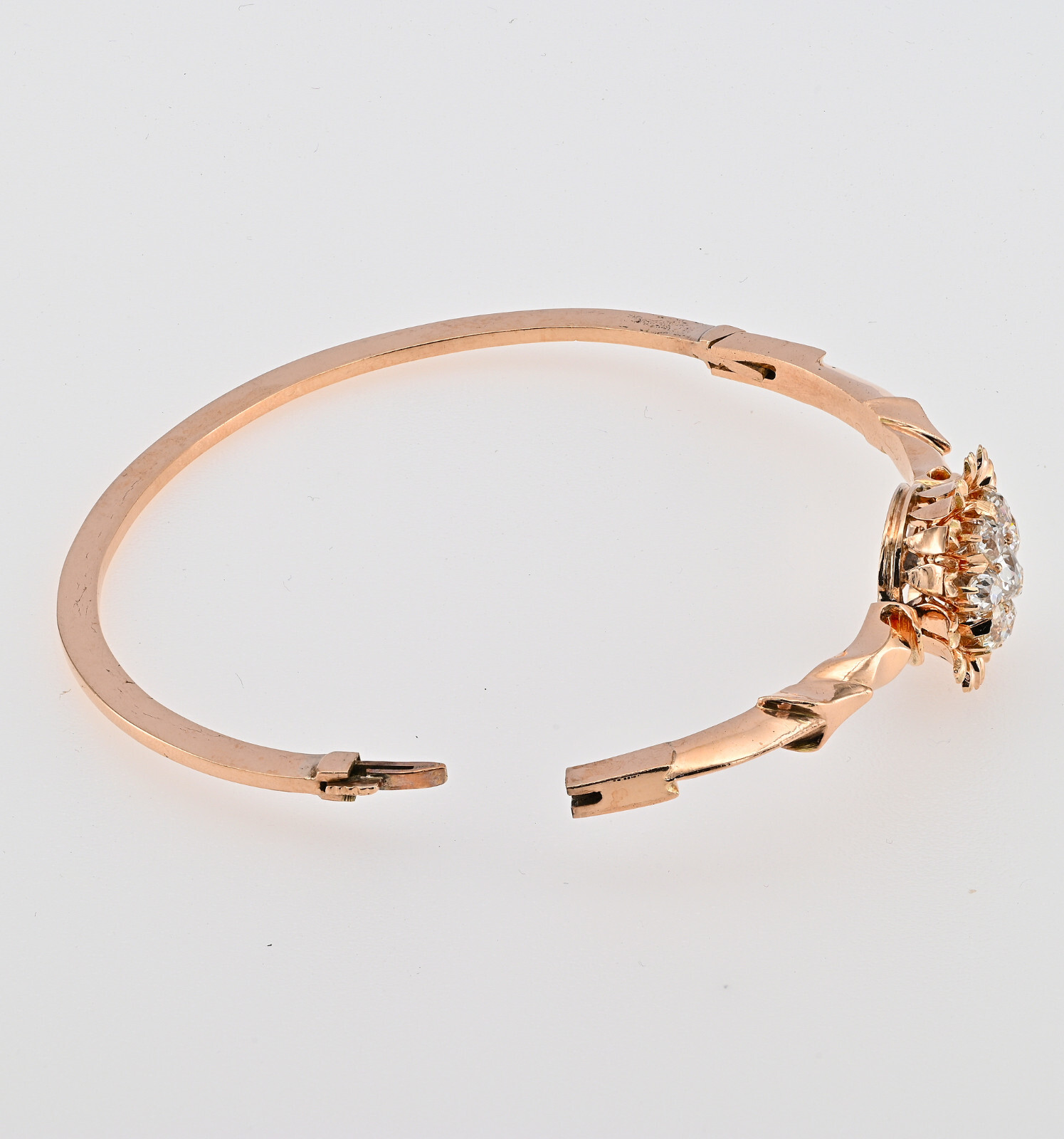 Victorian 2.50 Ct F/G VVS/VS Diamond Daisy Bangle
