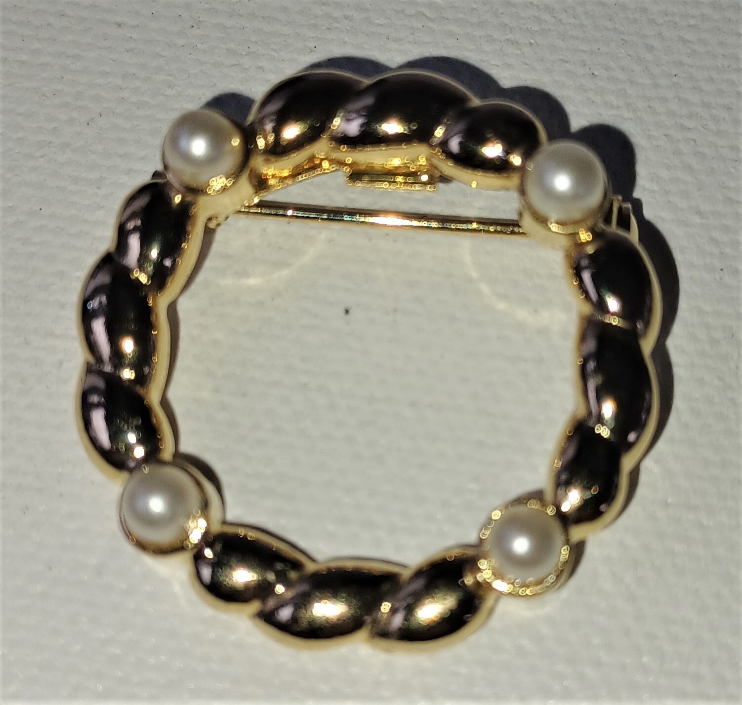Vintage Gold Tone and Faux Pearl Pin Brooch Tacoa Box