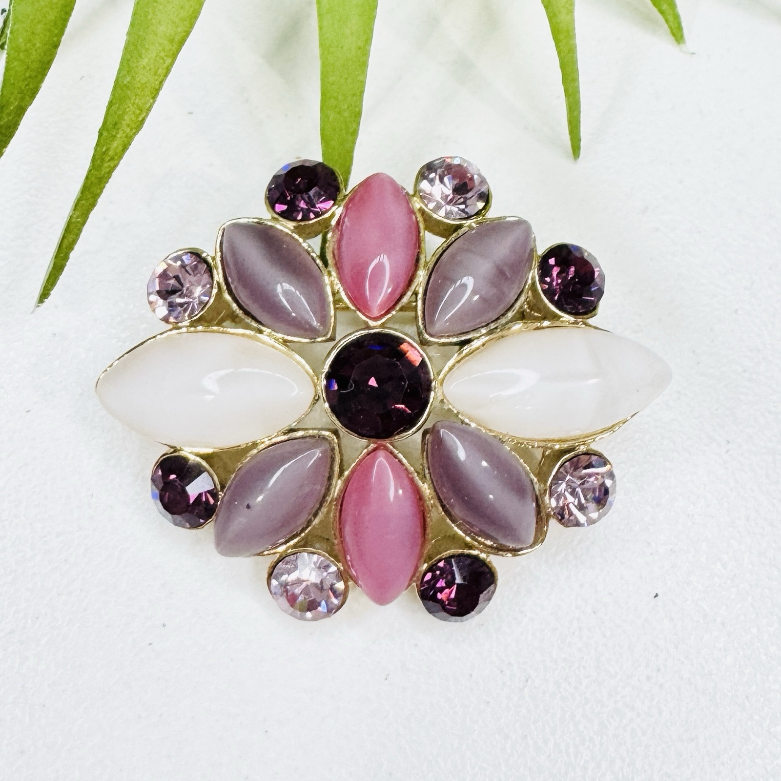 Vintage Liz Claiborne Purple, Pink and White Flower Starburst Gold Tone Brooch