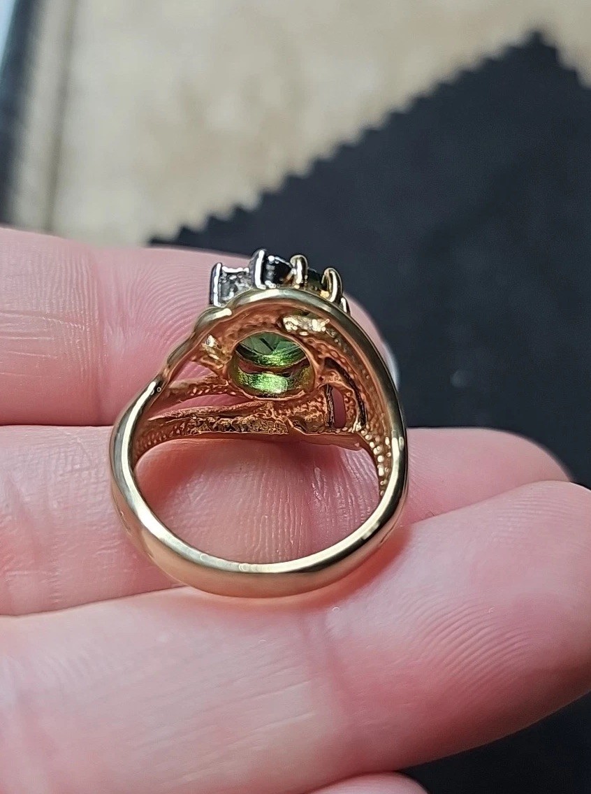 The Walton Ring Viintage Lindenwold 14K HGE Large Green Colored Stone Size 4.5