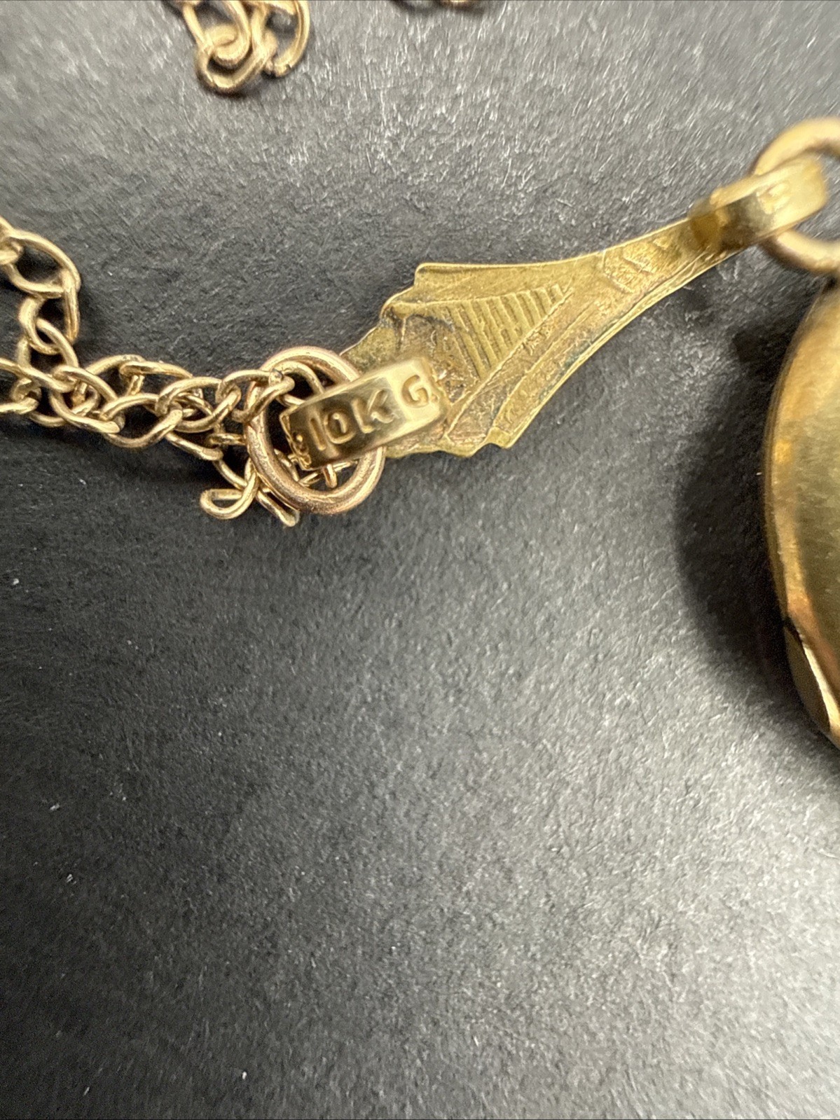 Victorian 10k Gold Filled Locket Necklace Etched Oval 16” B44
