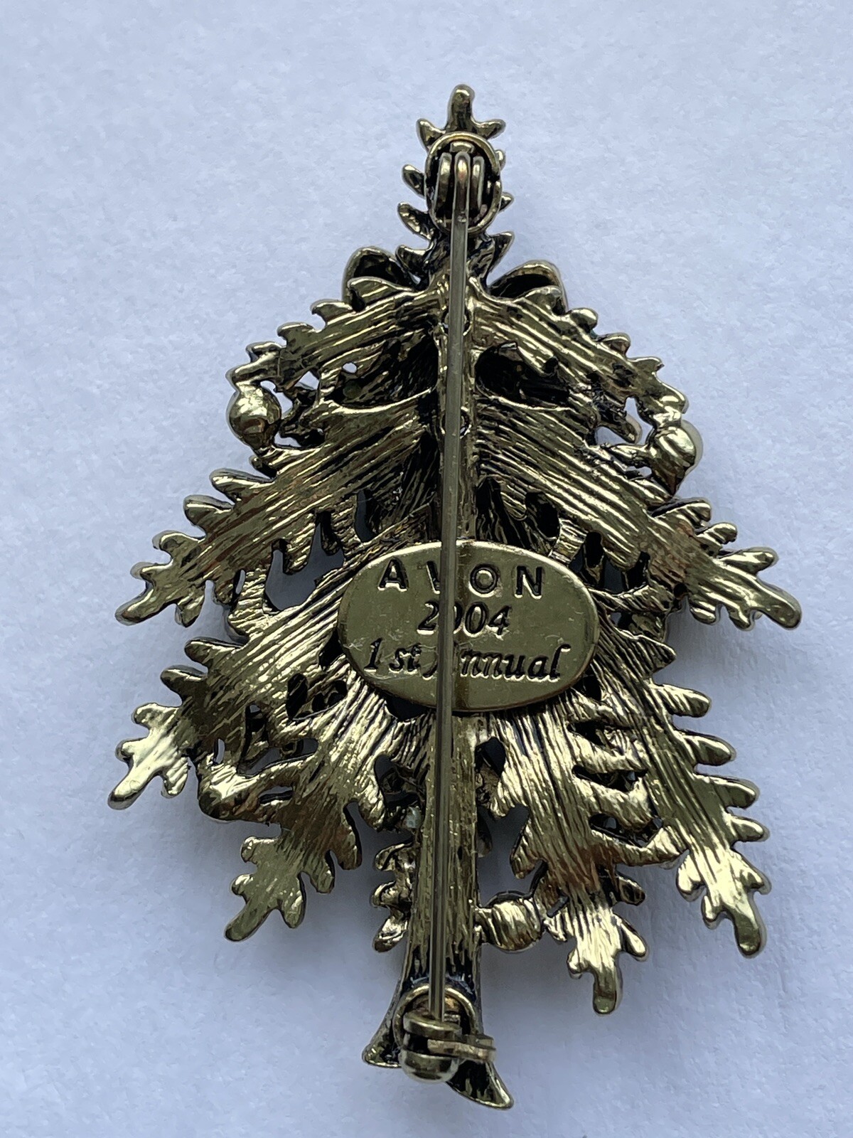 Avon Collectible Glass & Rhinestone Colorful 2004 Christmas Tree Pin Vintage