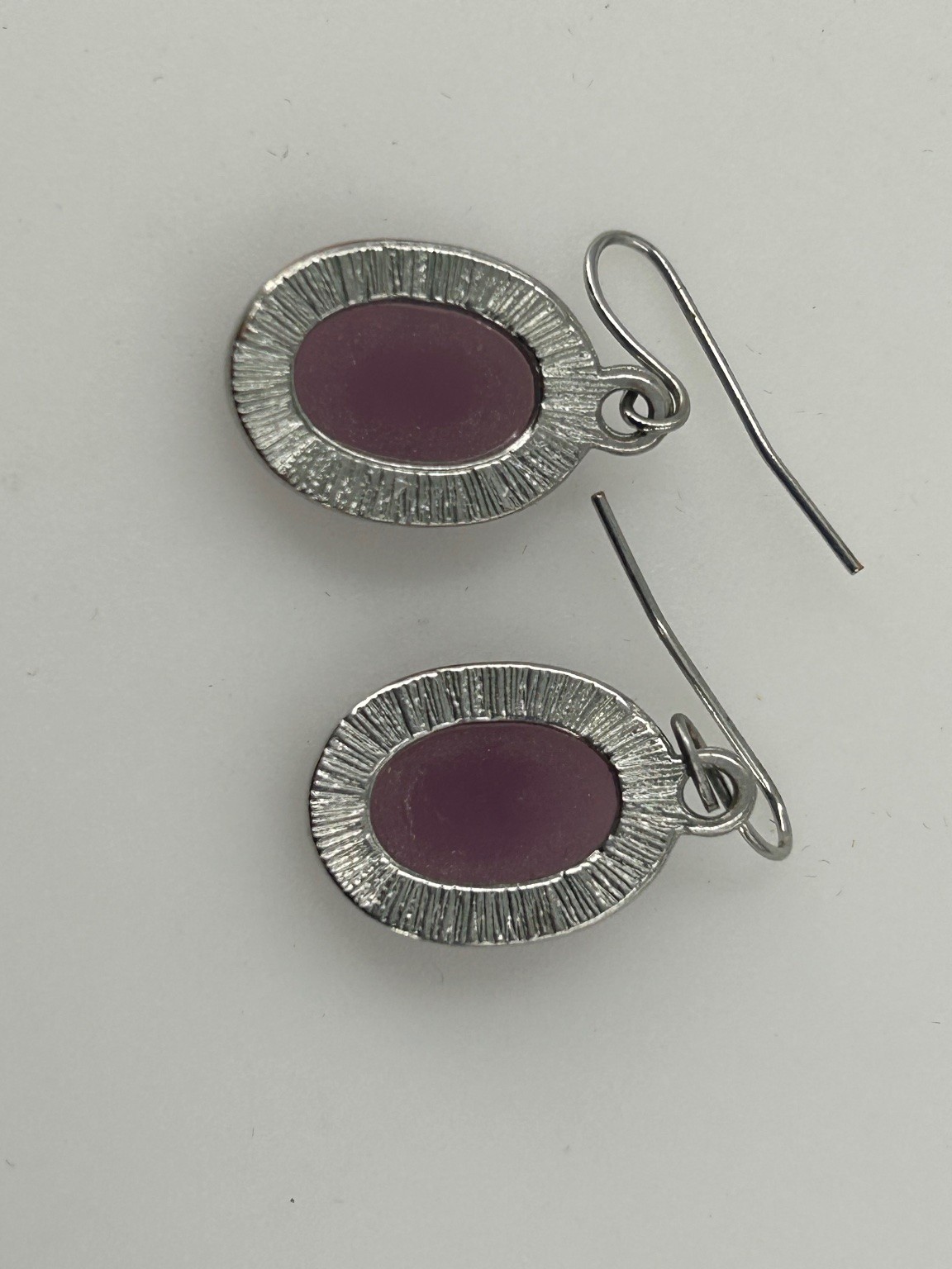 Silver Tone Dangle Earrings Purple Faceted Oval Stone Fish Hook Acrylic