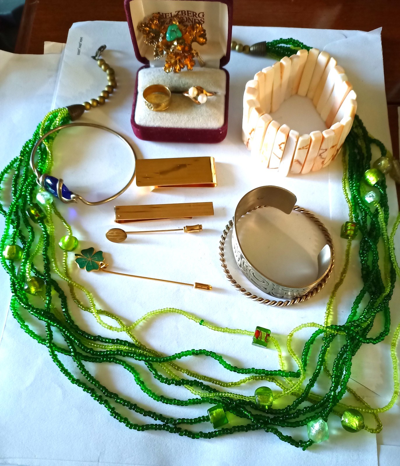 Vintage MIXED JEWELRY LOT PENDANT,BRACELETS,NECKLACE,RINGS,PINS