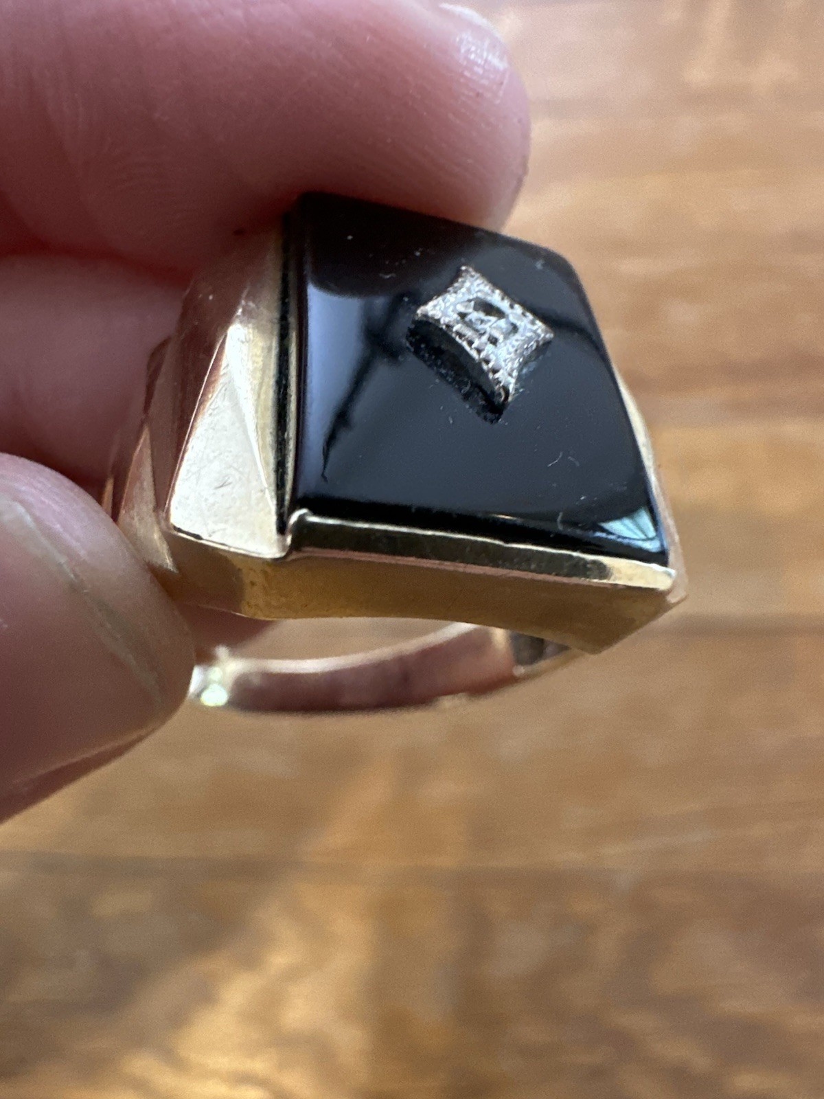 Vintage 40s 10k Yellow Gold Onyx Diamond Chip Mens Ring Size 10