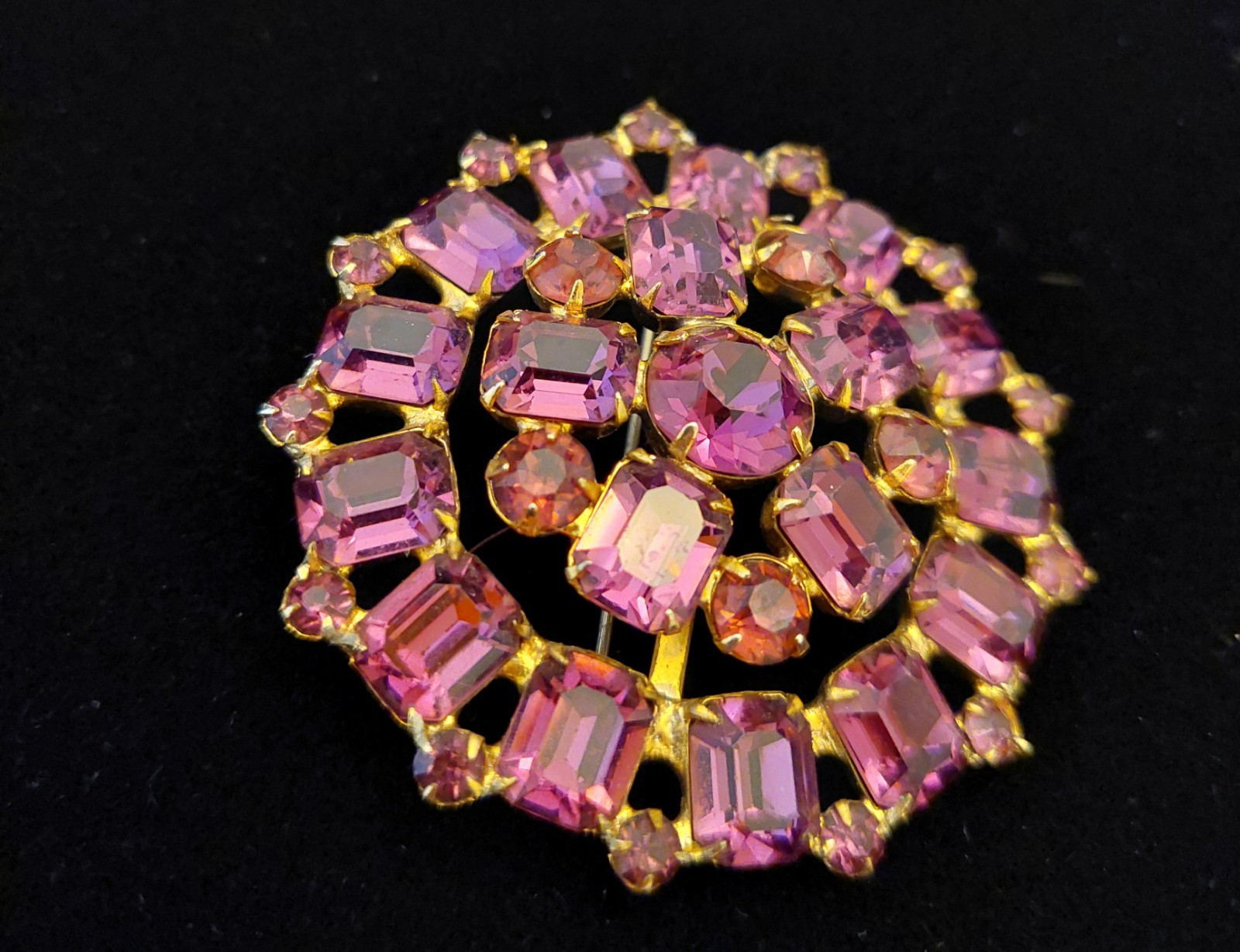 Vintage Weiss 2 1/2 Inch Purple Lavendar Brooch – Georgeous!!