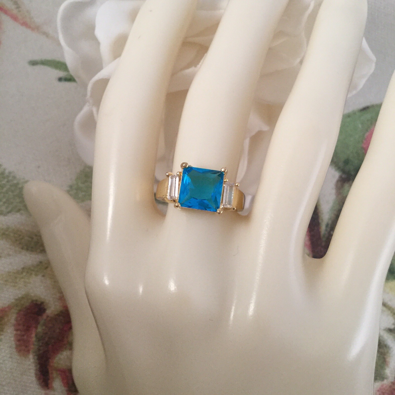 Vintage Jewellery Gold Ring London Blue Topaz White Sapphires Deco Jewelry 10