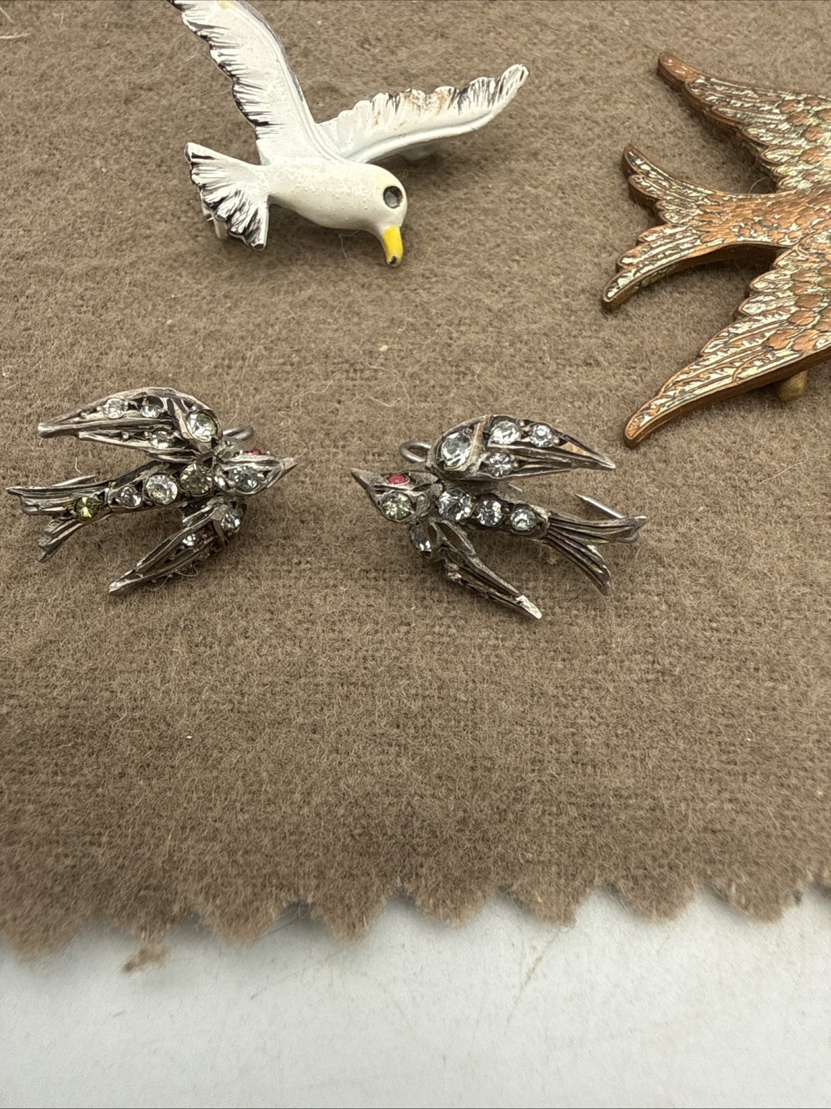 Vintage Mixed Lot of Brooches Pins Animals Gold and Silver Tone Bird Theme