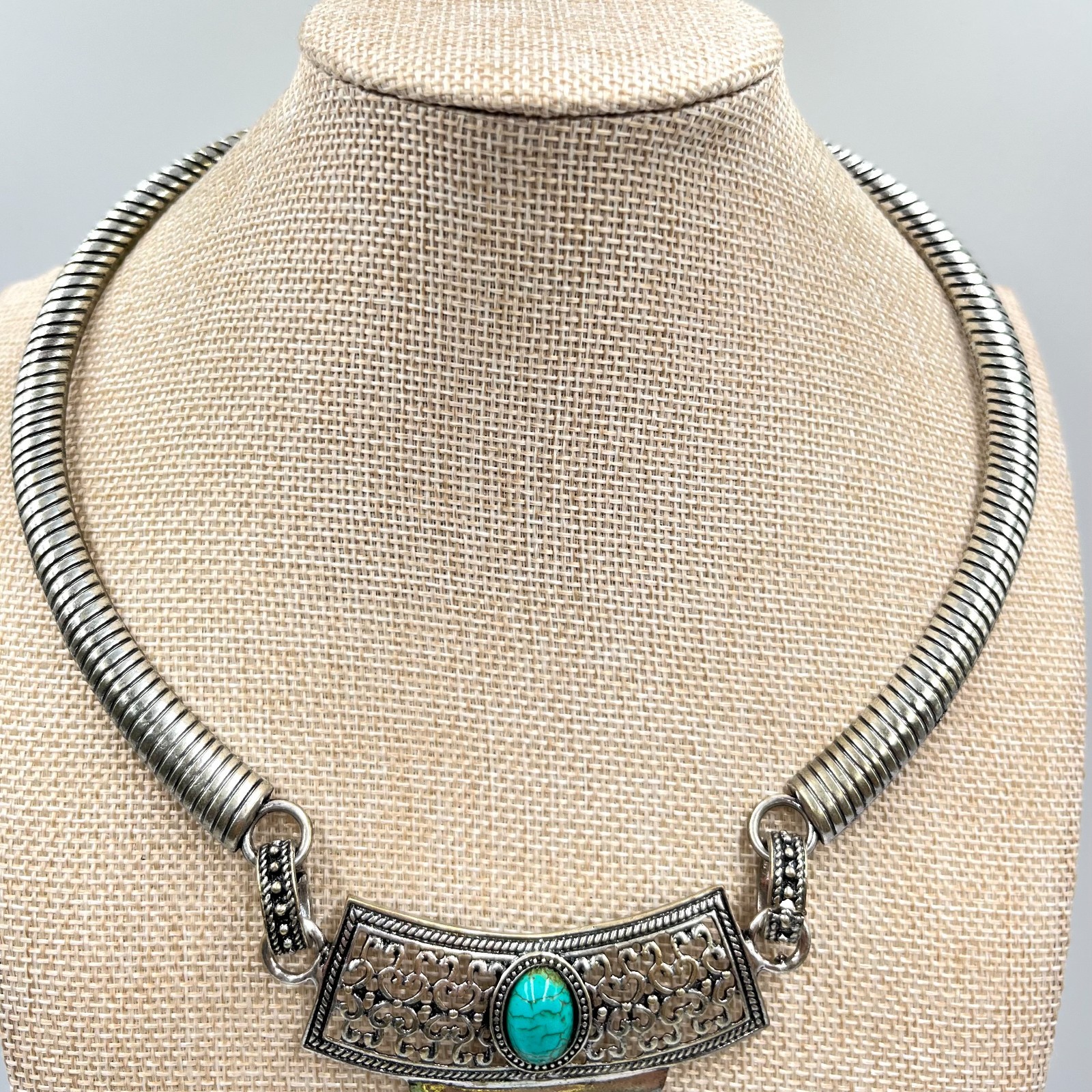 VTG Western Silver Tone Faux Turquoise Teardrop Filigree Collar Choker Necklace