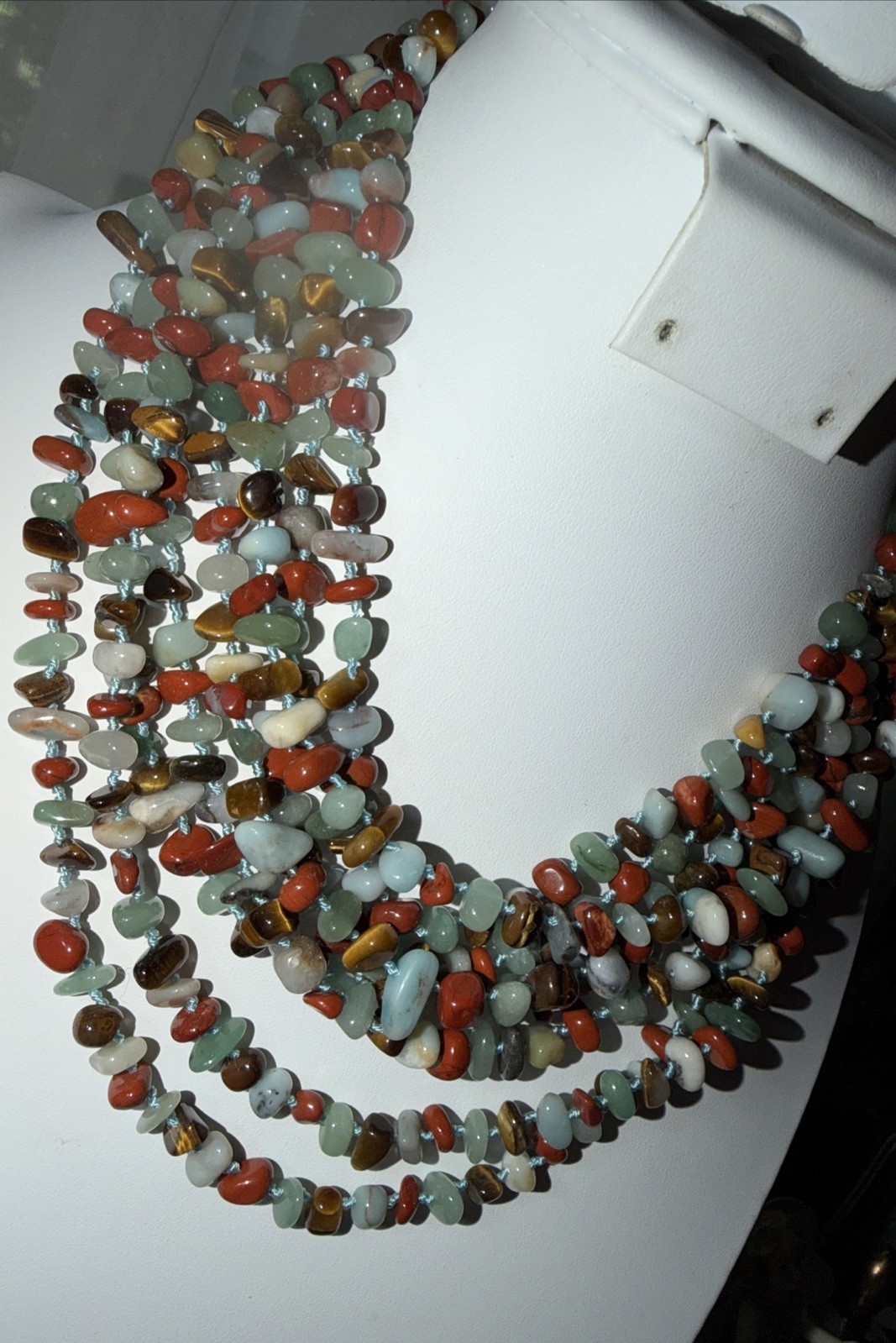 Vtg Multi strand(8)Natural Jade,Tigers Eye,& Jasper Chip Bead Necklace Hand Knot
