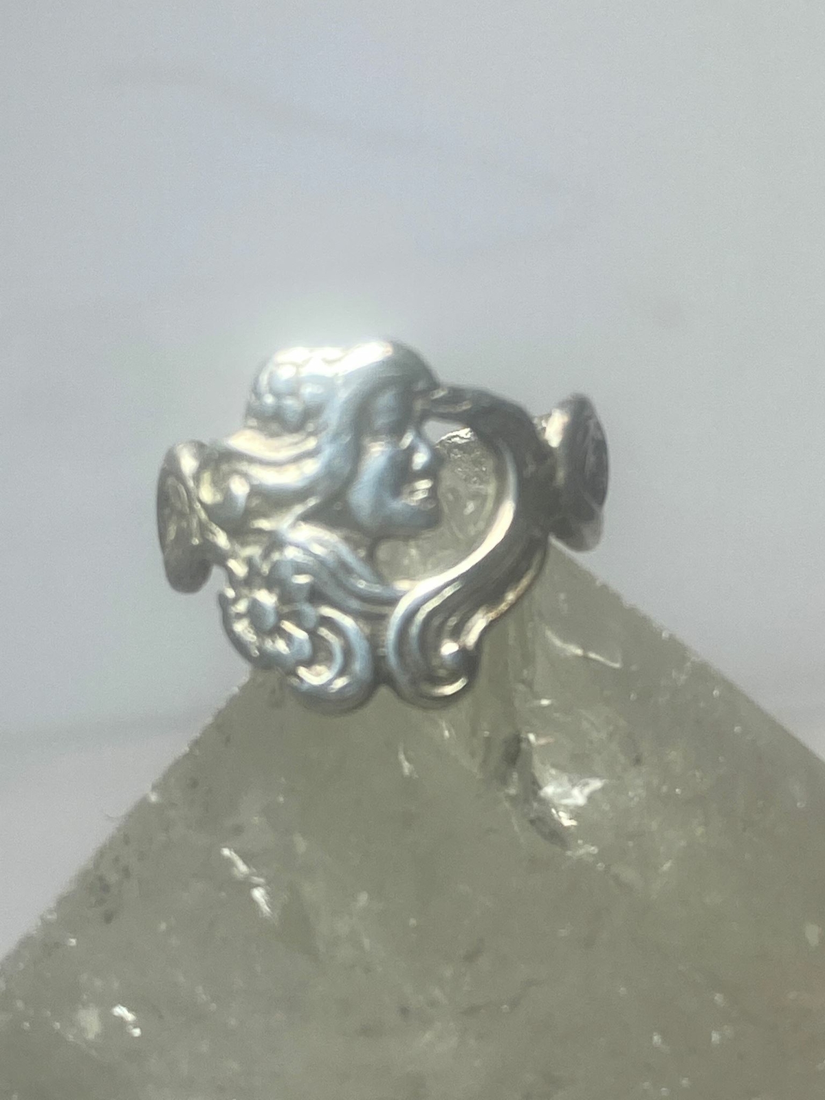 Lady face ring Art Deco influences floral band sterling silver women girls