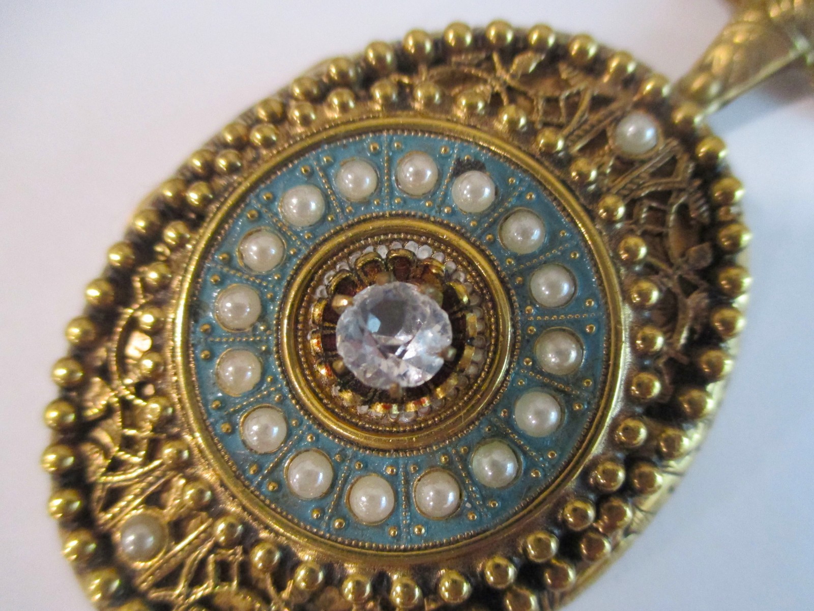 LARGE VINTAGE VICTORIAN REVIVAL LOCKET WHEAT CHAIN NECKLACE GOLD GILT BRASS