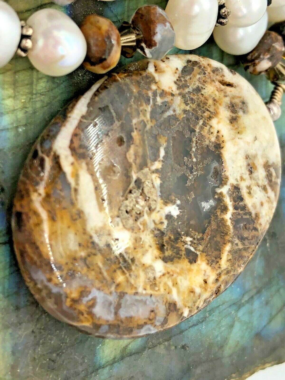 Vintage Sterling Silver 39mm White Brown Agate Pearl Beaded Necklace 20″