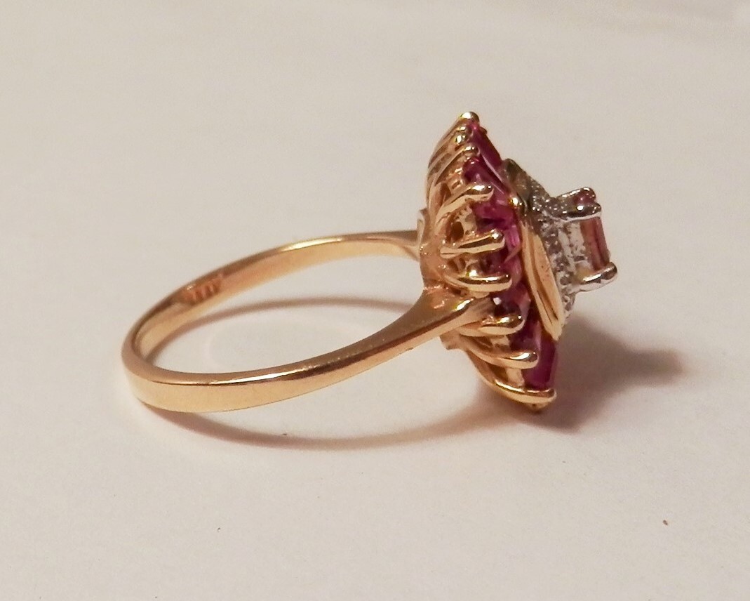 Beautiful Samuel Aaron Red Ruby & Diamond Accent 14K Yellow Gold Ring 6