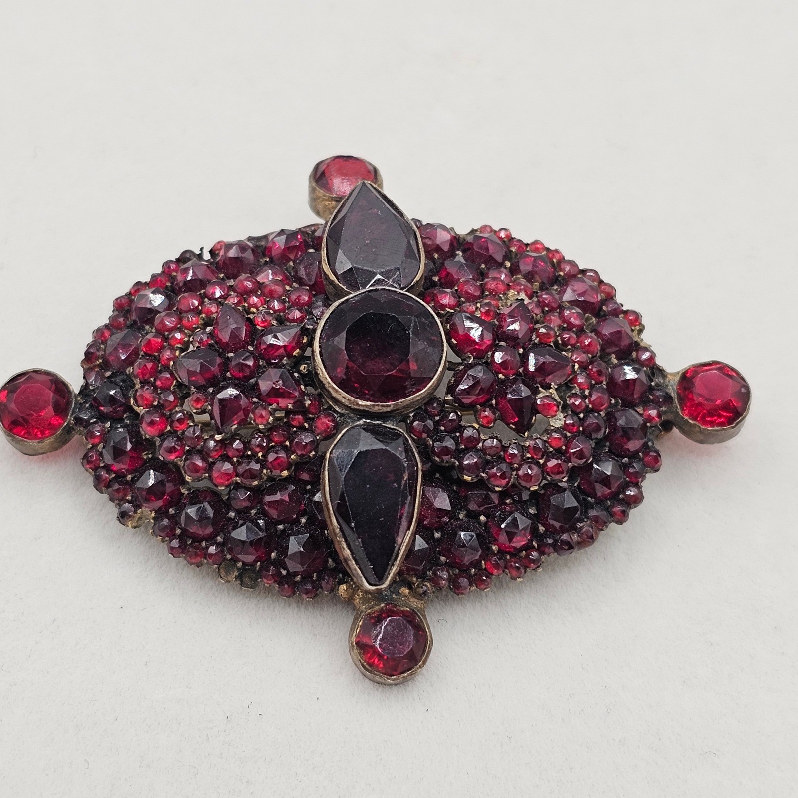 Vtg Bohemian Czech Garnet Brooch Deep Red Victorian Style Floral Cluster 2.5″
